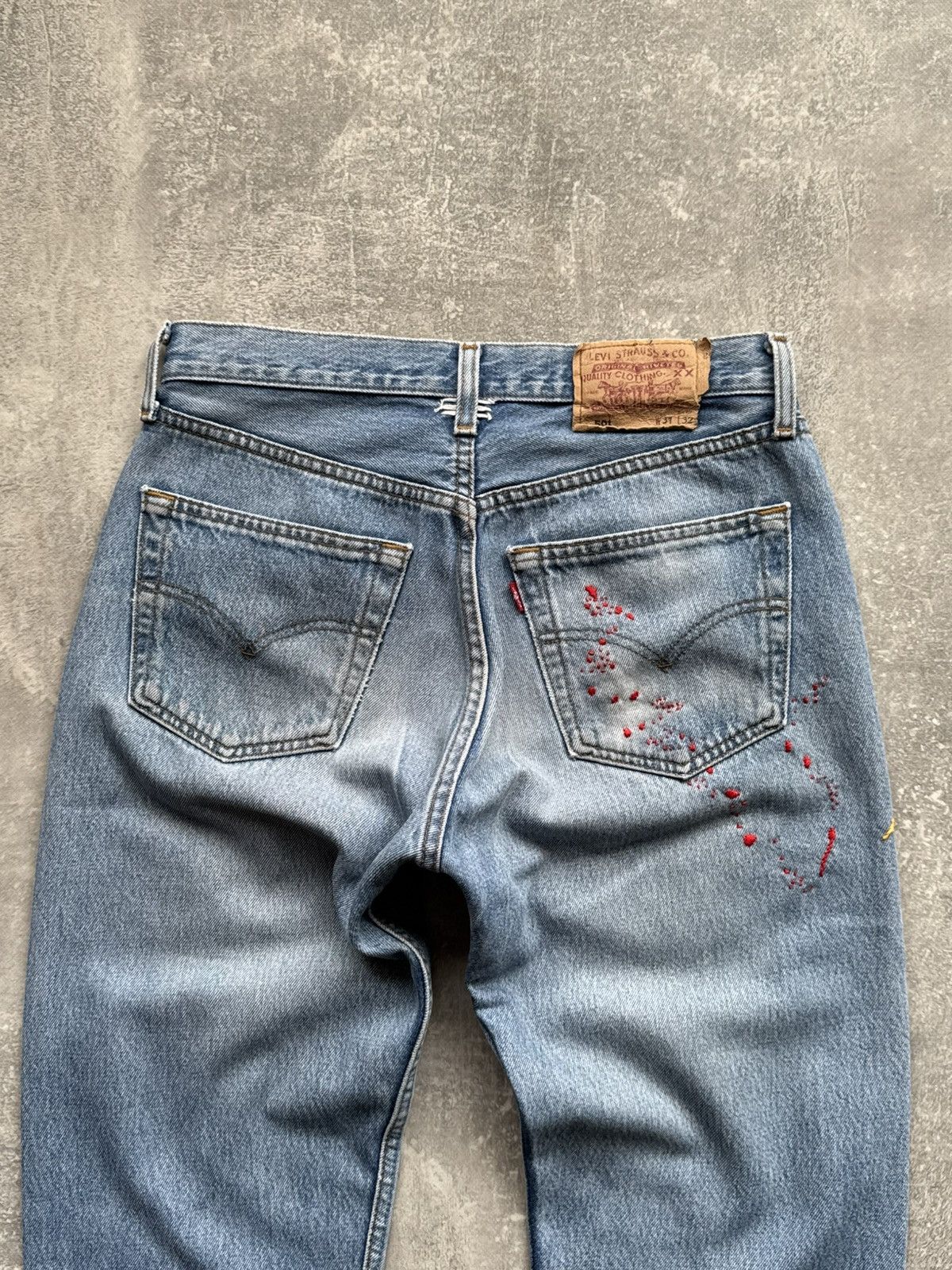 Levi's Hand Made Fake Embroidered Stains Jeans Levis 501 Size US 31 - 8 Thumbnail