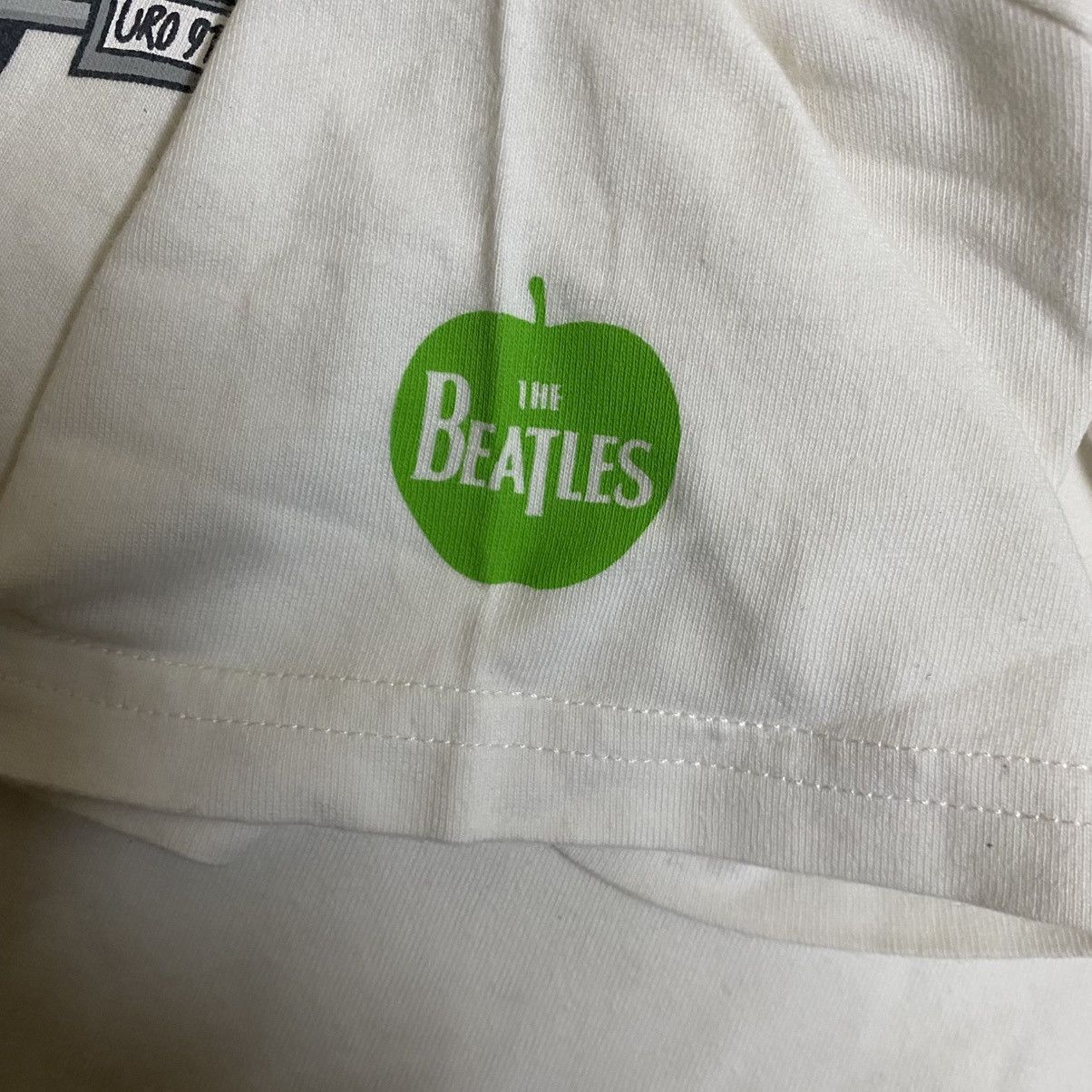 Band Tees Vintage y2k The Beatles Magical Mystery Tour Tee Size US M / EU 48-50 / 2 - 8 Thumbnail