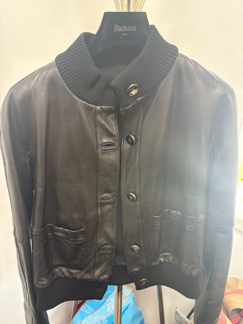 Loewe LOEWE Short black sheepskin leather jacket Size XS / US 0-2 / IT 36-38 - 1 Thumbnail
