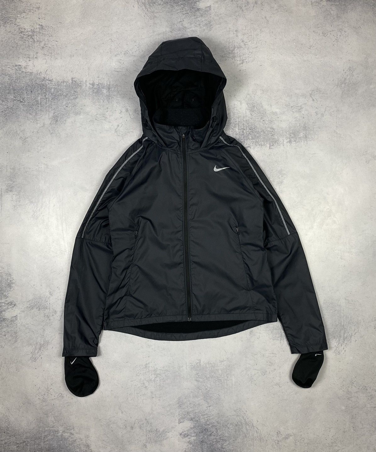 Nike Nike Running Shield Black Windbreaker Training Jacket Women Size S / US 4 / IT 40 - 4 Thumbnail