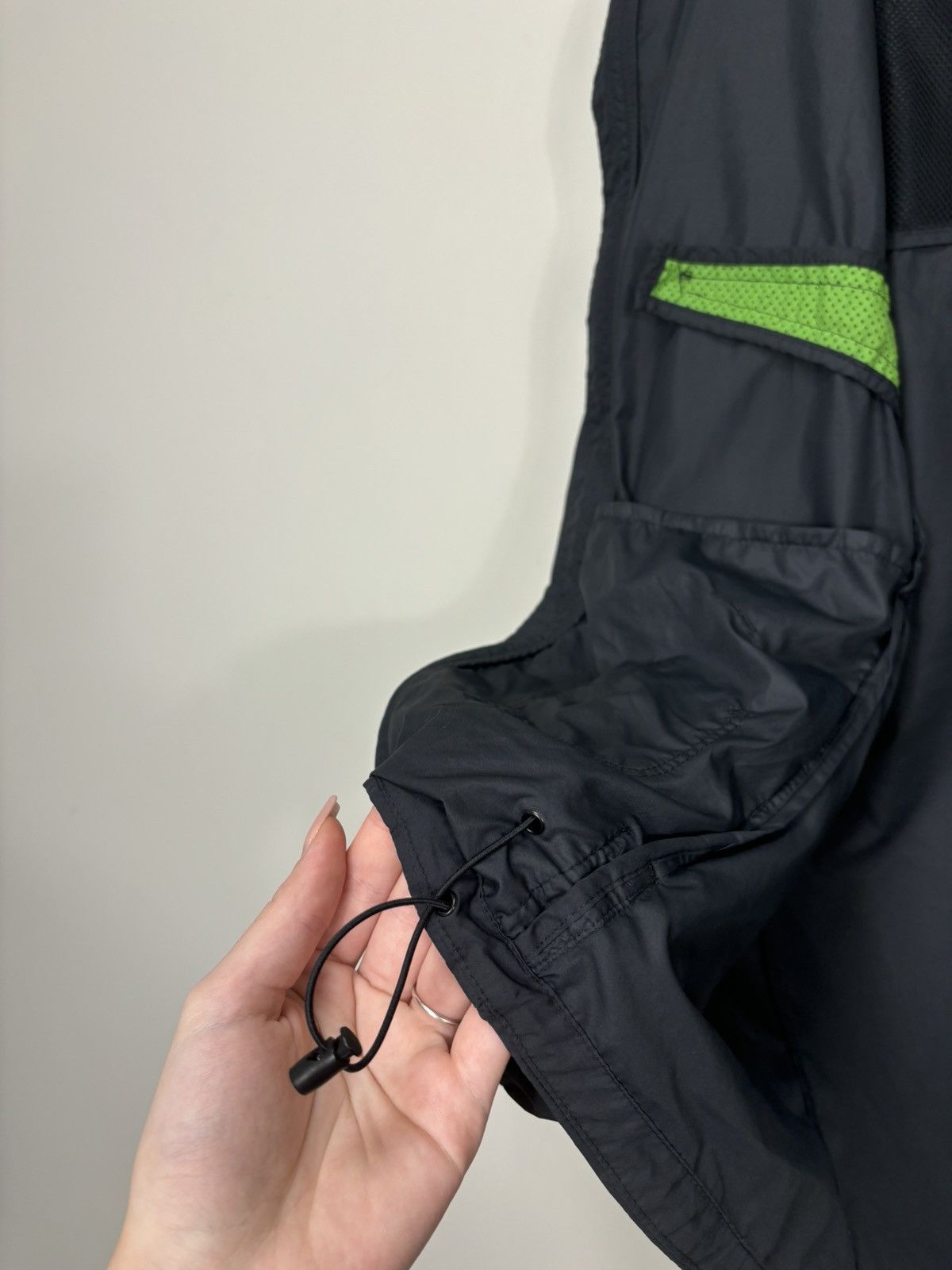 Nike Vintage Nike Y2K Black Reflective Drill Hype Track Jacket Size US S / EU 44-46 / 1 - 12 Thumbnail