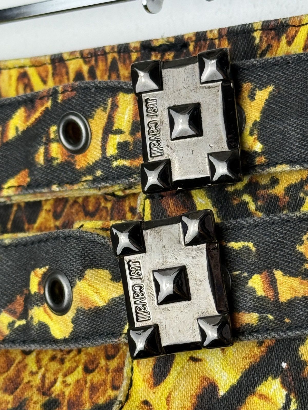Just Cavalli RARE Just Cavalli Serpent Swirl Belted Jeans Size US 30 / EU 46 - 4 Thumbnail