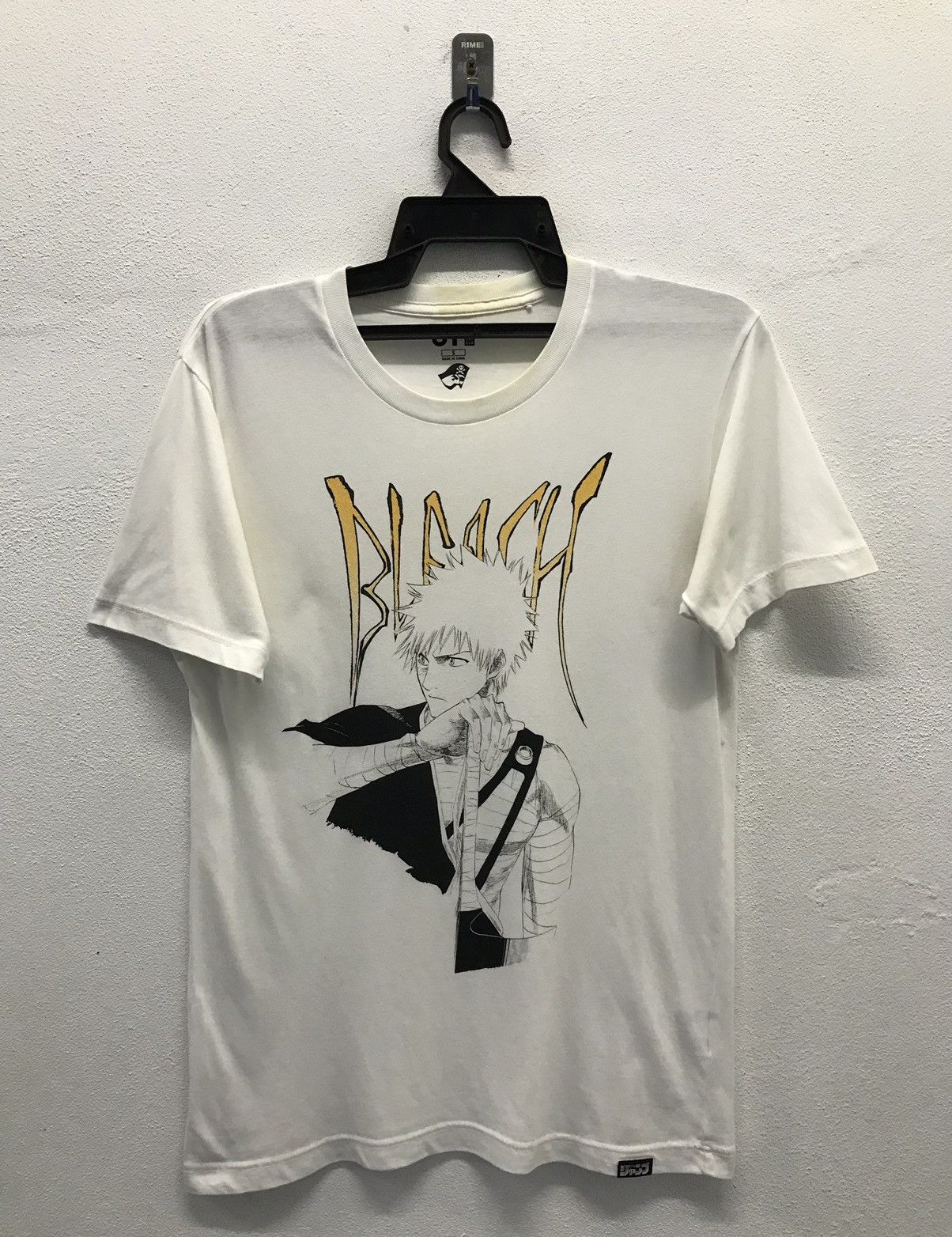 Anime × Uniqlo Vintage Uniqlo Bleach Kurosaki Ichigo Shirt Size US S / EU 44-46 / 1 - 1 Thumbnail
