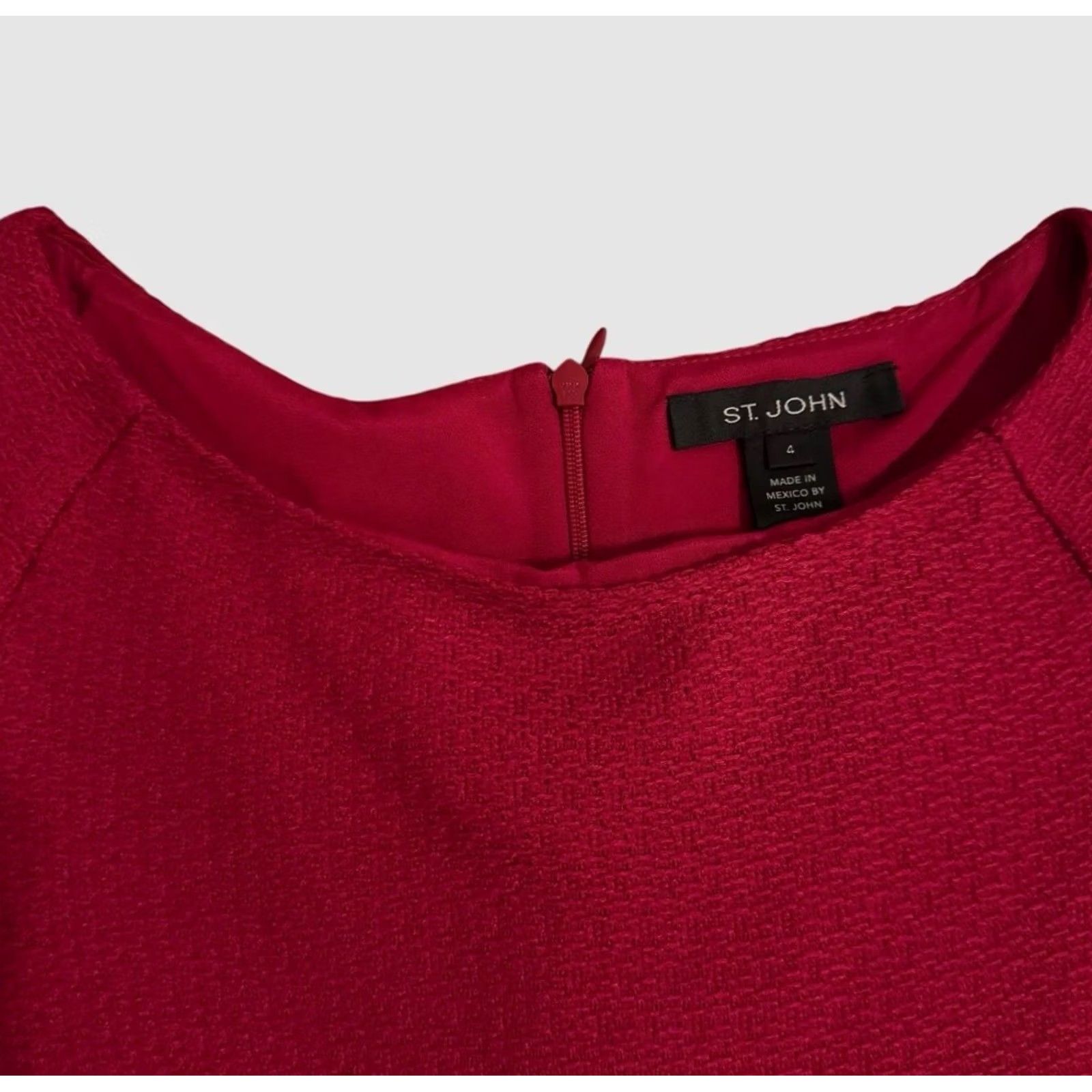 St. John St. John Dress Womens 4 Red Short Sleeve Sheath Gold Button Side Slit Size 27" / US 4 / IT 40 - 3 Thumbnail