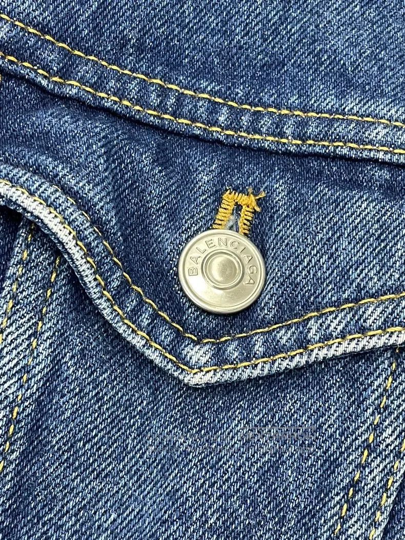 Balenciaga Balenciaga Zippered denim jacket Size US L / EU 52-54 / 3 - 2 Thumbnail