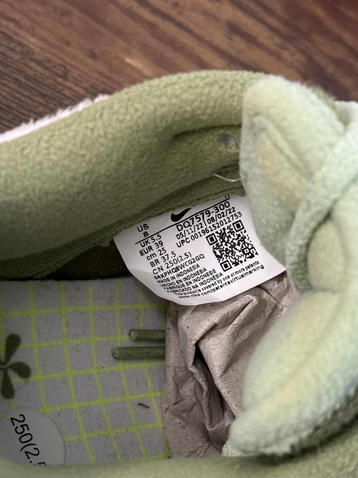 Nike Nike Dunk Low SE Fleece Pack Honeydew size 8 Size US 8 / IT 38 - 8 Thumbnail