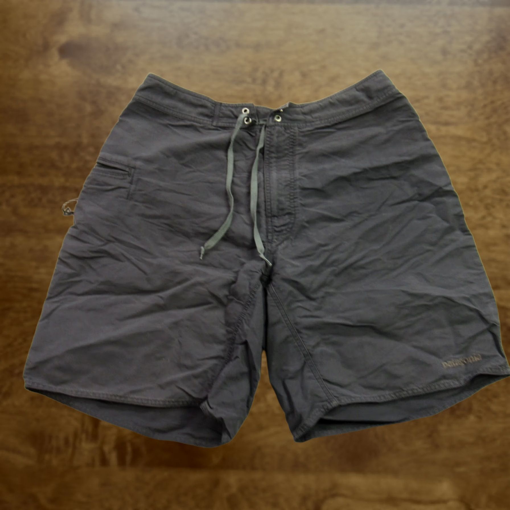 Patagonia Patagonia Shorts Mens 34 Board Shorts Swimwear Lightweight Gray Nylon Beach Surfing Pockets Mens 34 Size US 34 / EU 50 - 1 Thumbnail