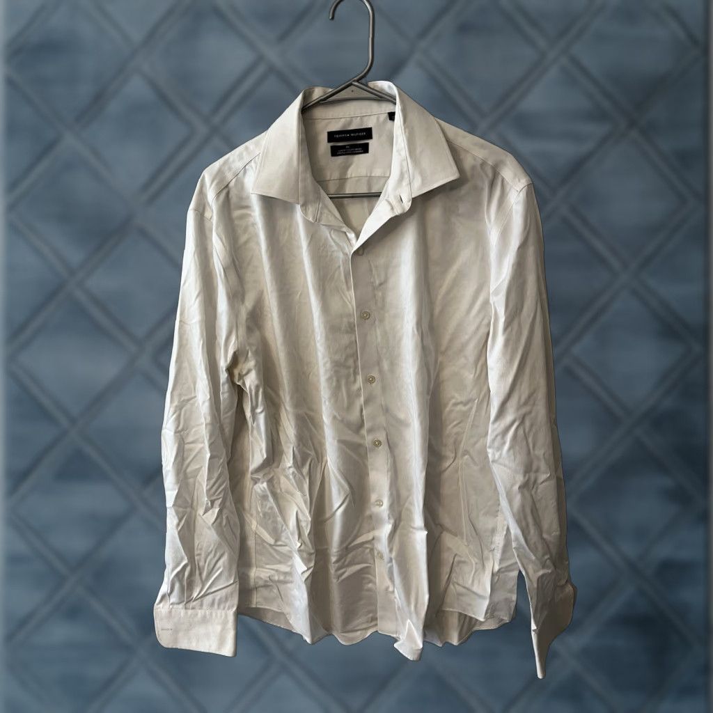 Tommy Hilfiger Tommy Hilfiger Slim Fit White Solid Long Sleeve Button-Down Shirt Size XL Mens Shirt Size US XL / EU 56 / 4 - 1 Thumbnail