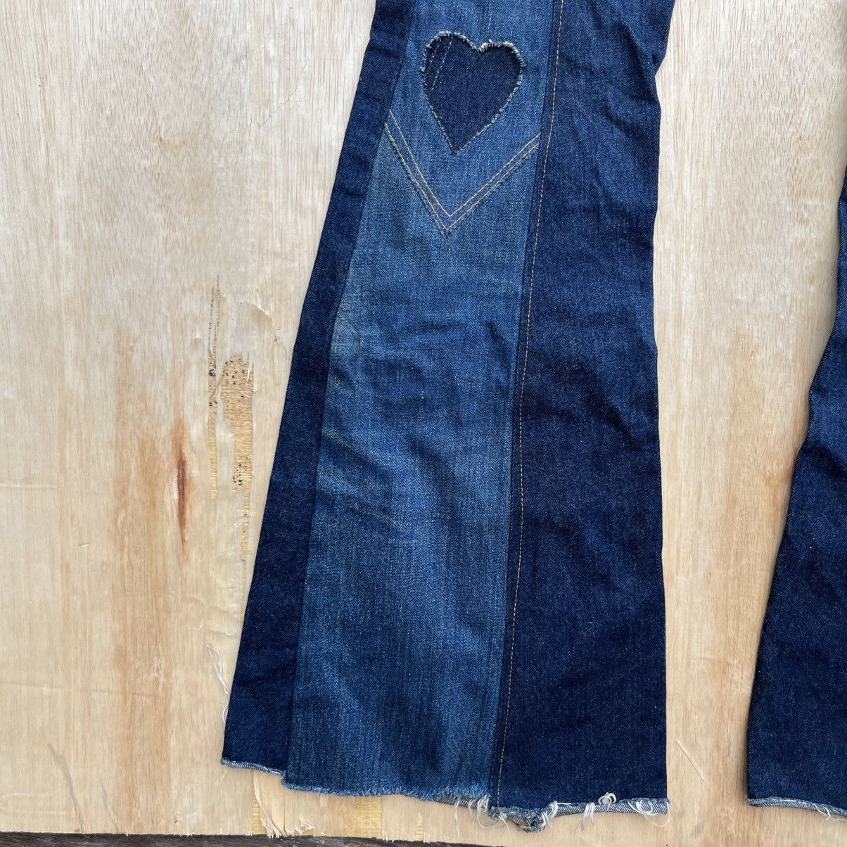 Tornado Mart VINTAGE 70s BIGSTONE GENUINE INDIGO DENIM USA BELL BOTTOM Size 27" / US 4 / IT 40 - 2 Thumbnail