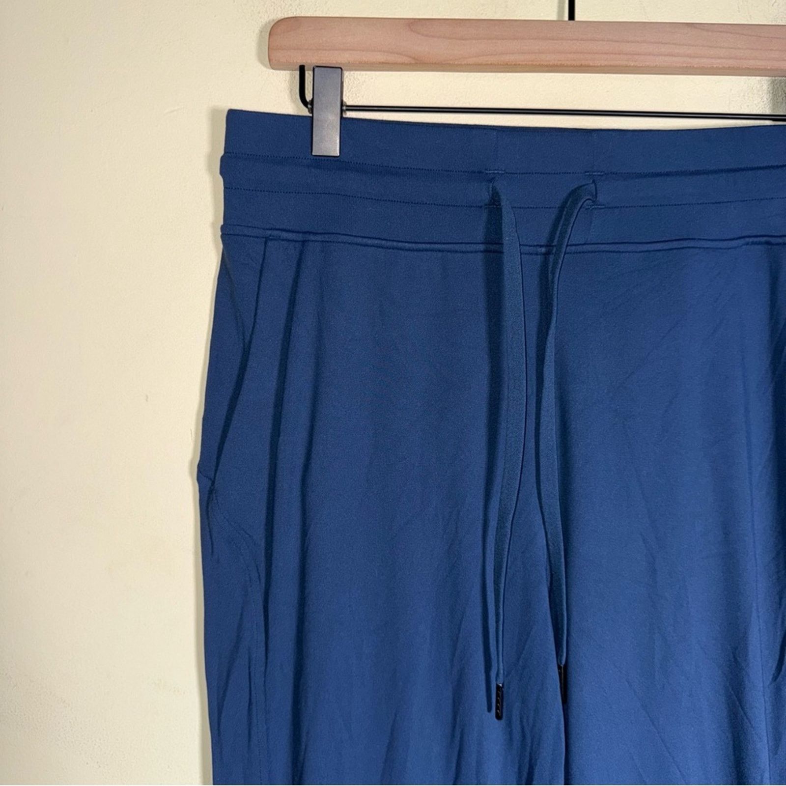 Lululemon LULULEMON Align High-Rise lightweight Joggers ink blue 8 Size 30" / US 8 / IT 44 - 3 Thumbnail