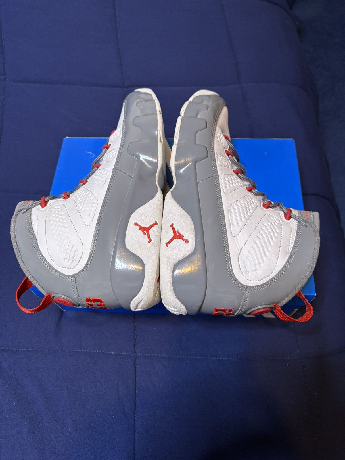 Jordan Brand Jordan 9 Retro Fire Red 2022 Size 9 Size US 9 / EU 42 - 3 Thumbnail