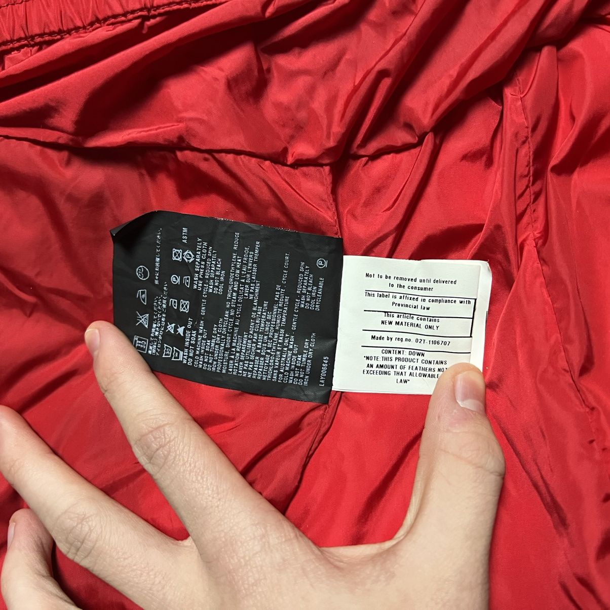 Prada Prada Down Puffer Vest Prada Re-Nylon Down Vest high end Size XS / US 0-2 / IT 36-38 - 16 Thumbnail