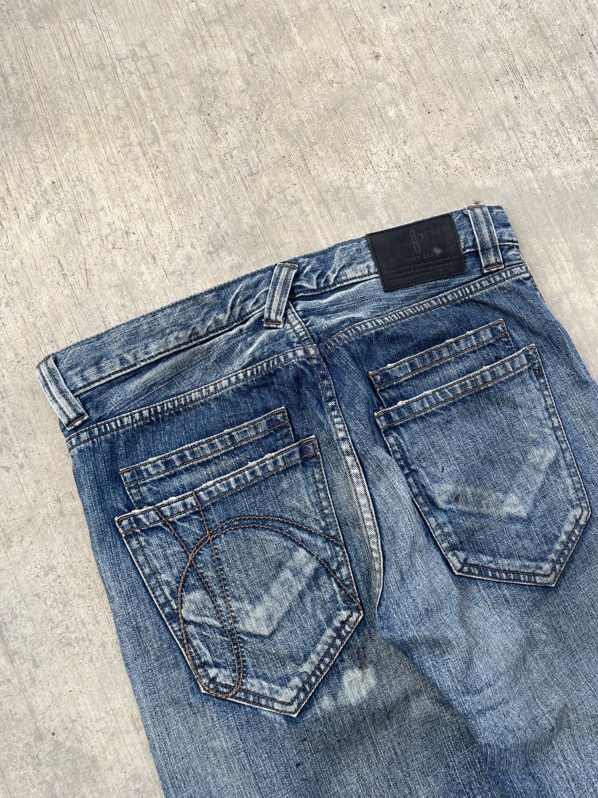 Japanese Brand 2000s JAPANESE BRAND NO ID DISTRESSED RIPPED Size US 31 - 8 Thumbnail