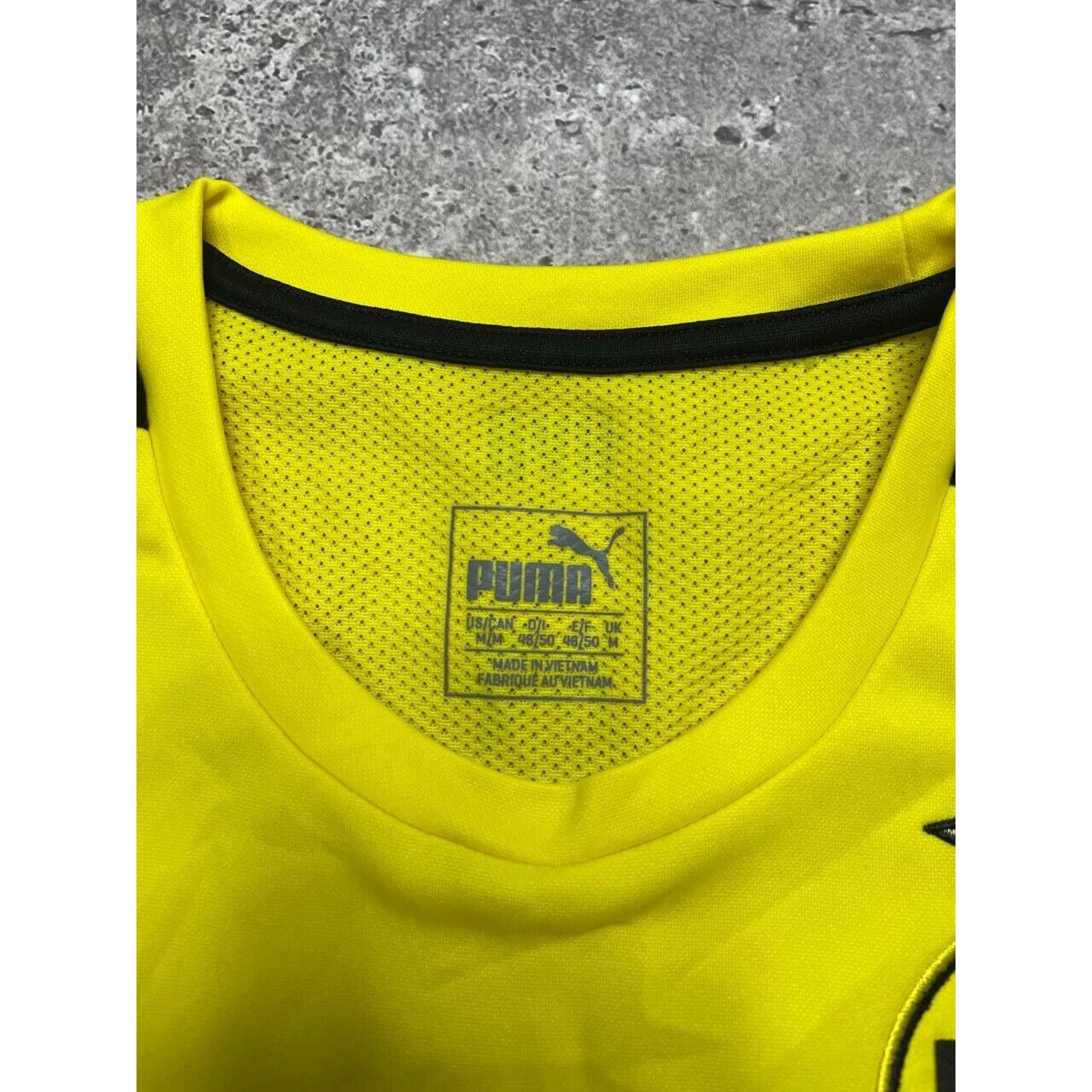 Puma Vintage Borussia Dortmund Yellow Soccer Jersey M Puma BVB Size US M / EU 48-50 / 2 - 6 Thumbnail