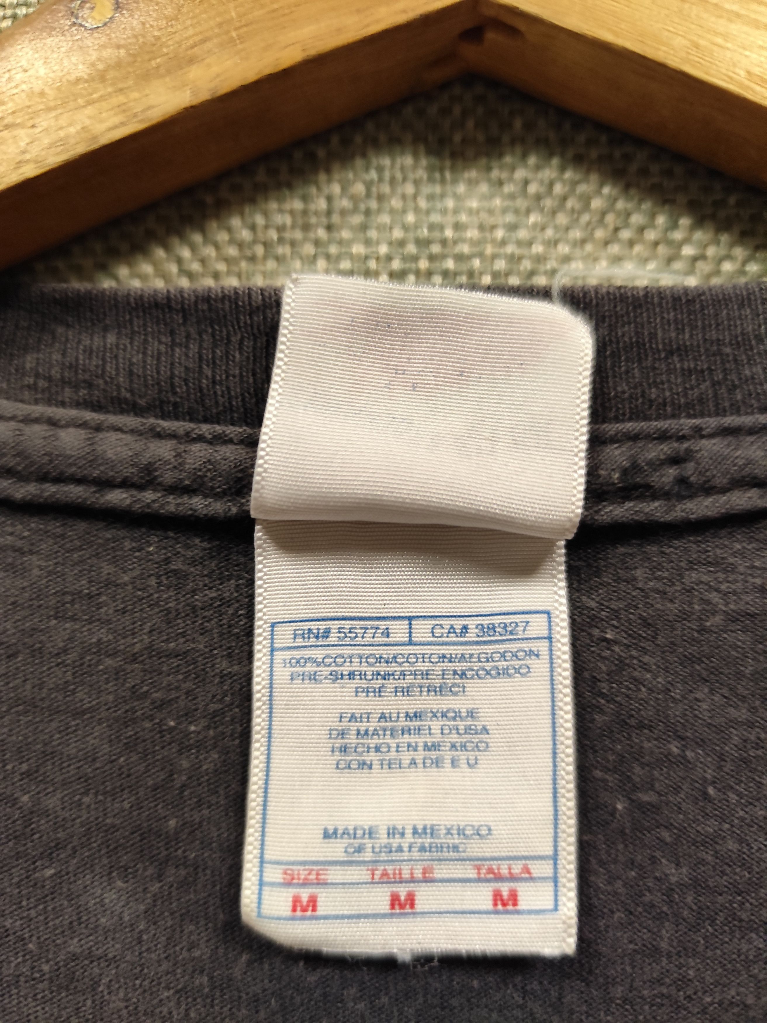 Band Tees Vintage t shirt band ramones Size US M / EU 48-50 / 2 - 8 Thumbnail