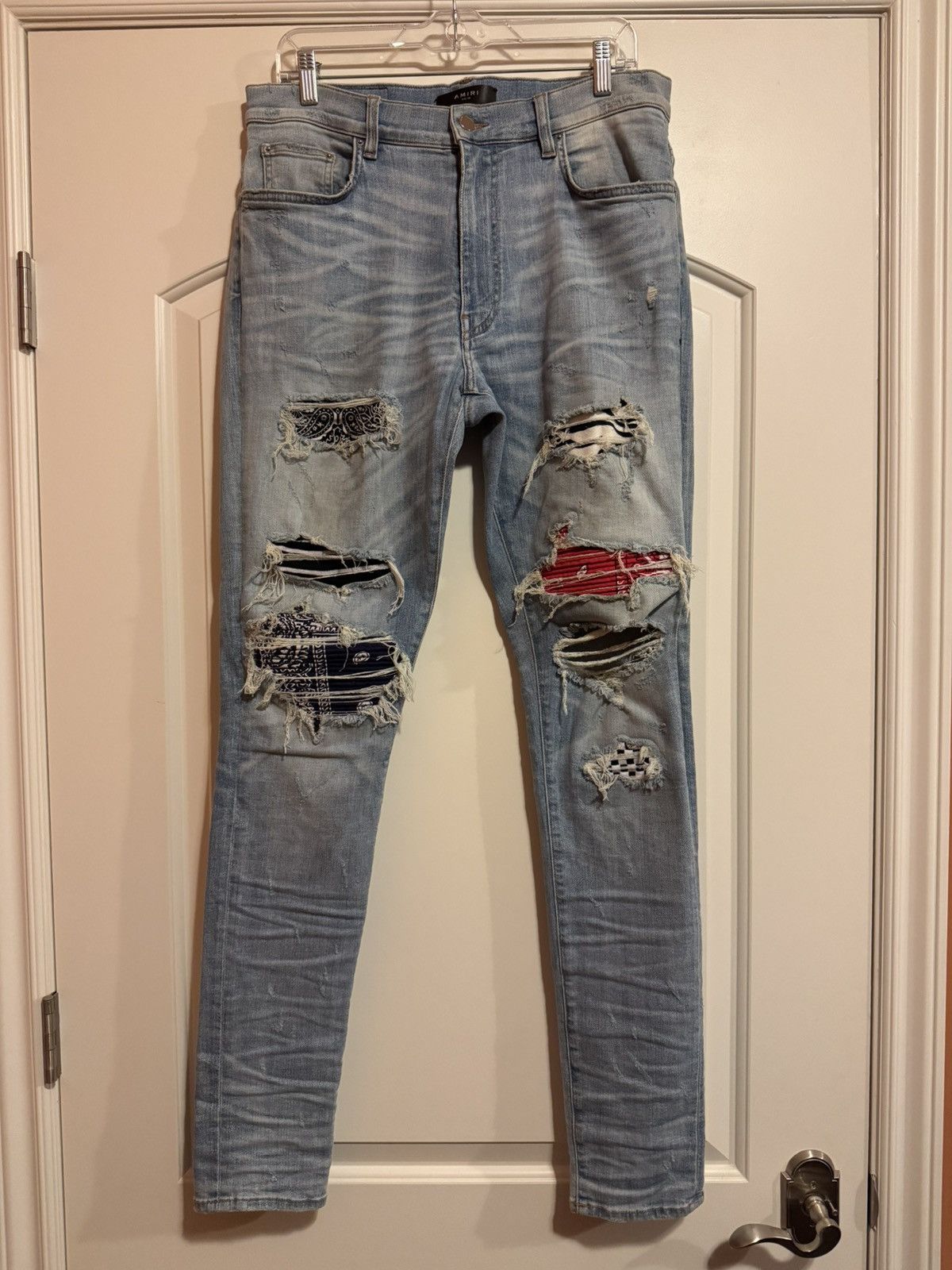 Amiri AMIRI Bandana Art Patch Skinny Denim Jeans Rosebowl Size 34 Size US 34 / EU 50 - 1 Thumbnail