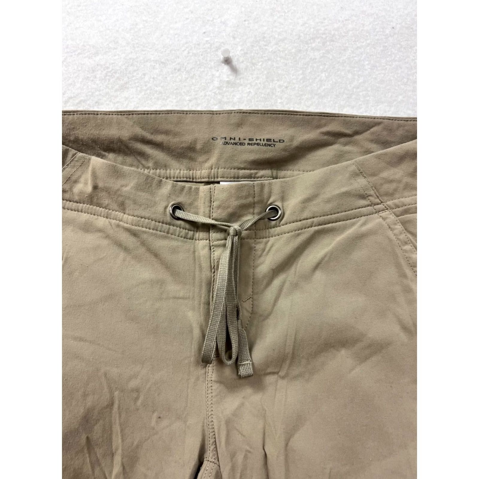 Vintage Columbia Pants Omni-Shield Advanced Repellency Khaki 2 Short Womens Regular Khaki Nylon Polyester Size 26" / US 2 / IT 38 - 7 Thumbnail