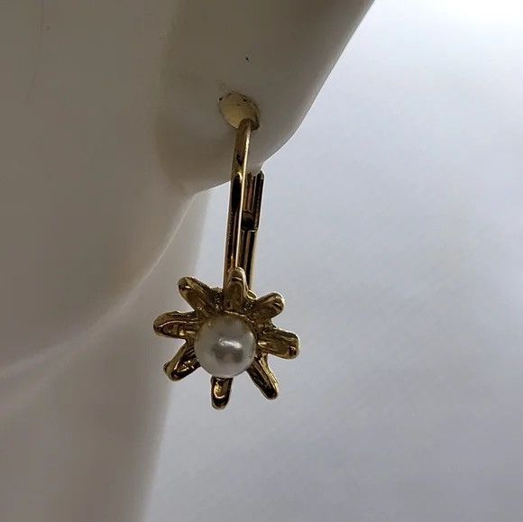 Other Gold tone earrings Size ONE SIZE - 1 Thumbnail