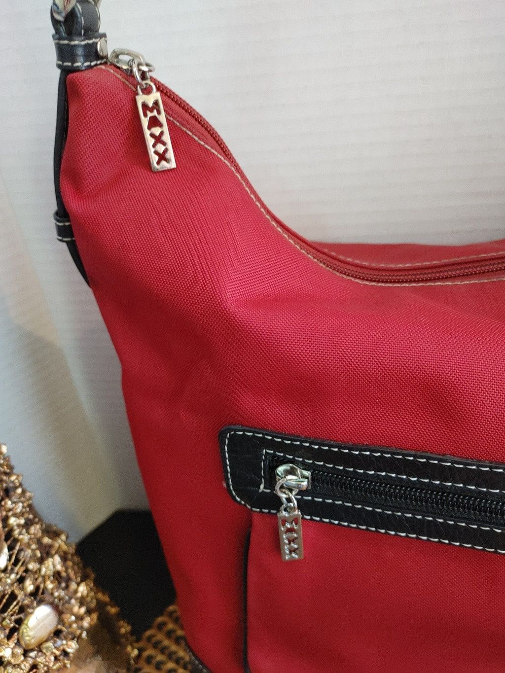 Max Mara MAXX New York Red Nylon & Leather Trim Bag Size ONE SIZE - 2 Thumbnail