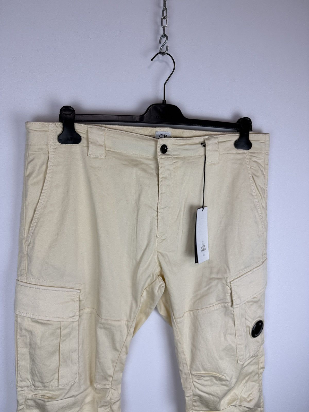 C.P. Company Off-white C.P. Company cargo trousers (brand new with tags) Size US 38 / EU 54 - 3 Thumbnail