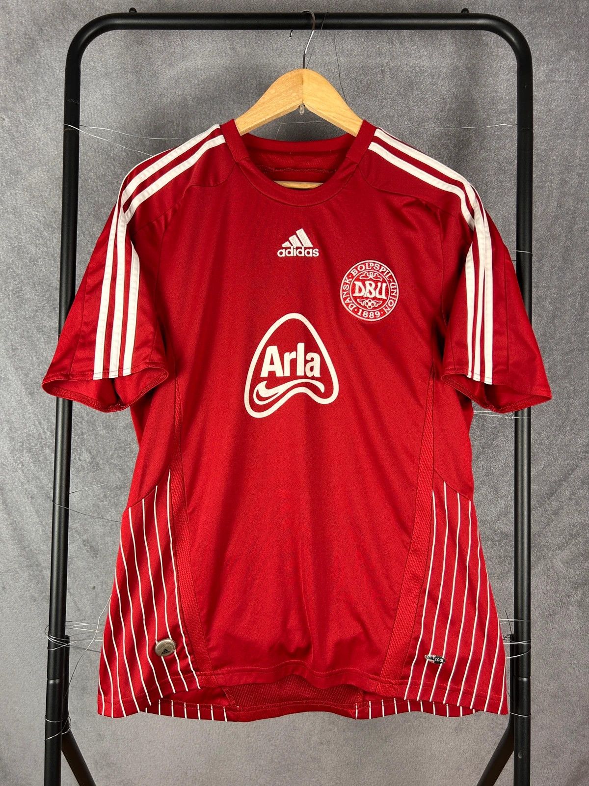 Adidas × Vintage Adidas Danmark 2007 football training soccer t shirt red Size US M / EU 48-50 / 2 - 1 Thumbnail
