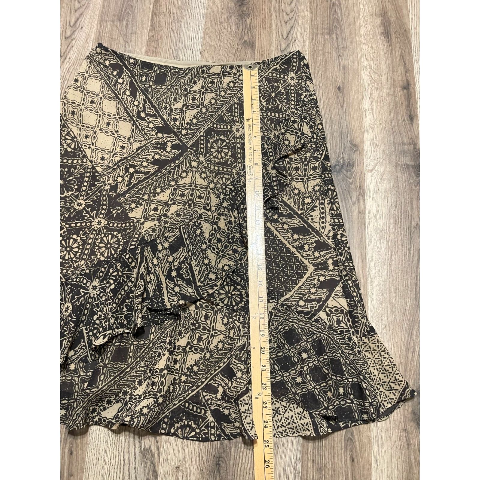 Chaps Chaps Skirt Women’s Medium Brown Print Allover Ruffled Hem Knee Length A-Line Casual FREE Return Boy? Women Size 32" / US 10 / IT 46 - 6 Thumbnail