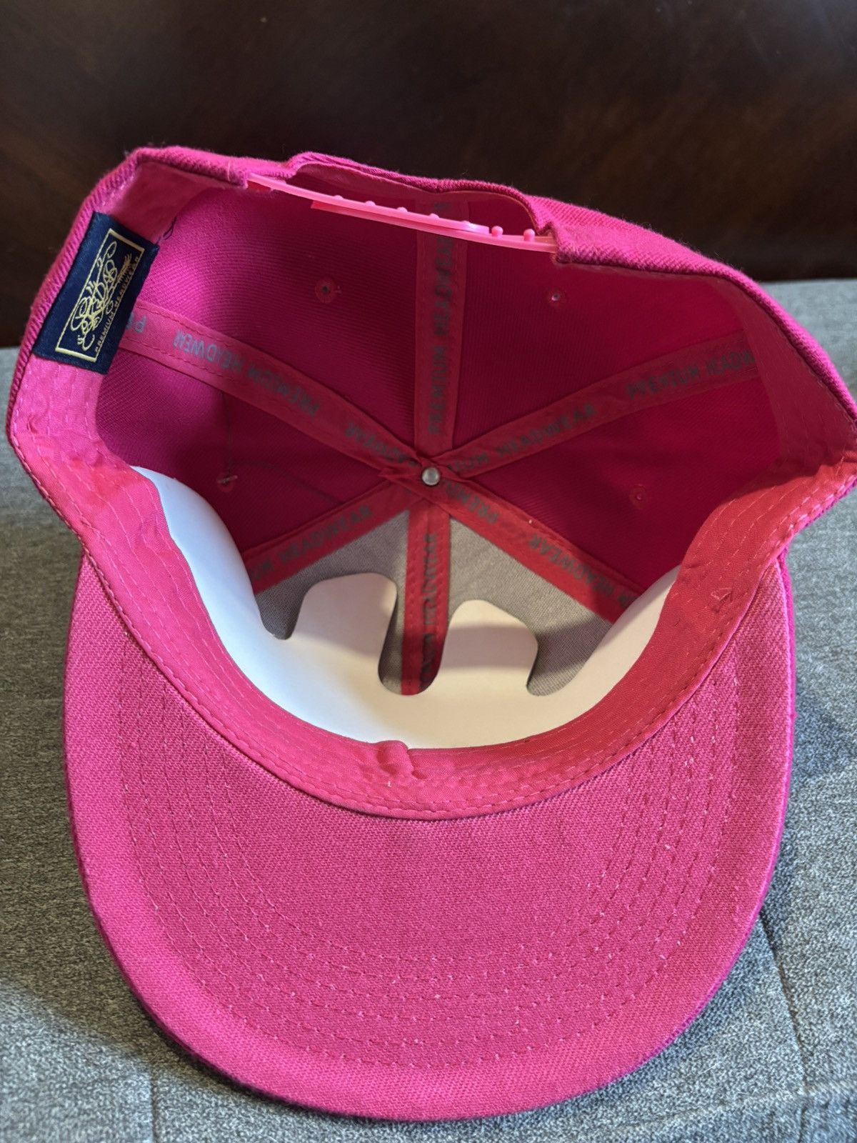 Other Pink snapback with Mickey Mouse middle finger Size ONE SIZE - 2 Thumbnail