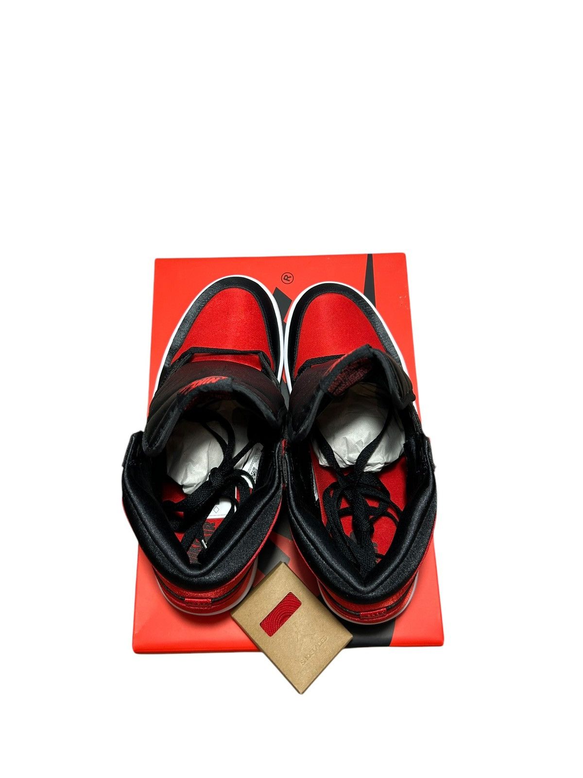 Nike Jordan 1 Retro High OG Satin Bred (W) Size US 10 / IT 40 - 4 Thumbnail