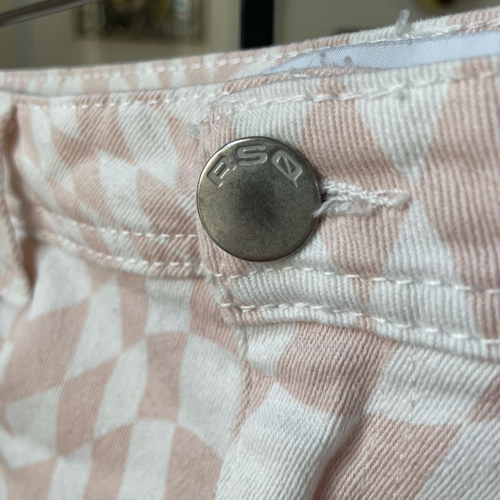 Rsq RSQ Pink White Psychedelic Grid Cutoff Denim Shorts 25 Size 25" / US 0 / IT 36 - 4 Thumbnail