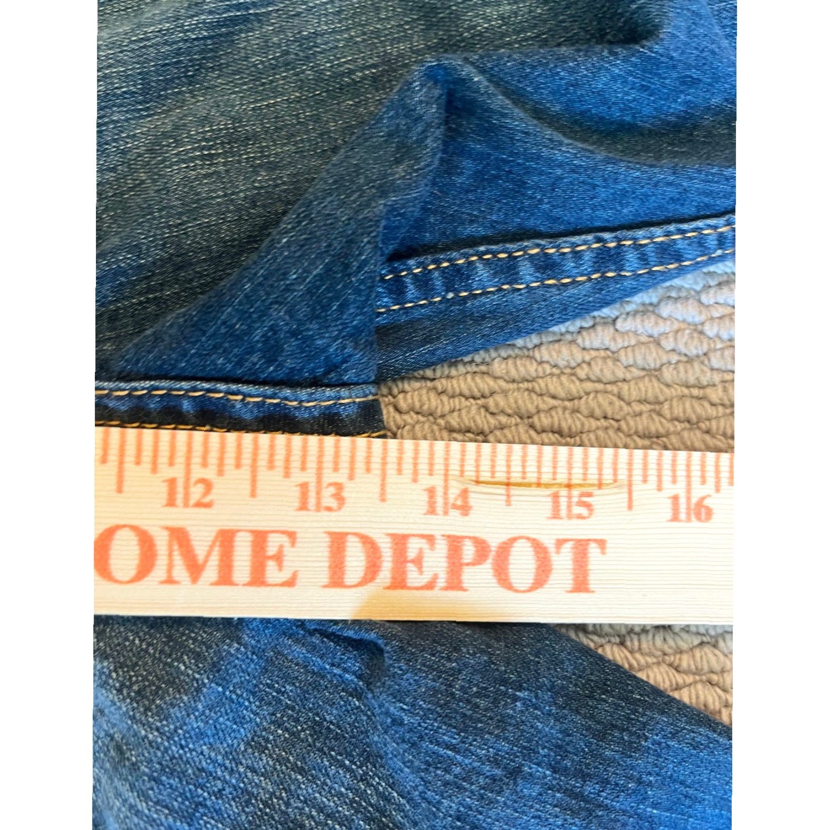 Levi's Levi’s Jeans Men 32x34 Relaxed Straight Leg Denim Dark Wash 5-Pocket Comfort Casual Jeans Men 32 Regular Waist 30 Inseam 31 Inseam No N/A Size US 32 / EU 48 - 5 Thumbnail