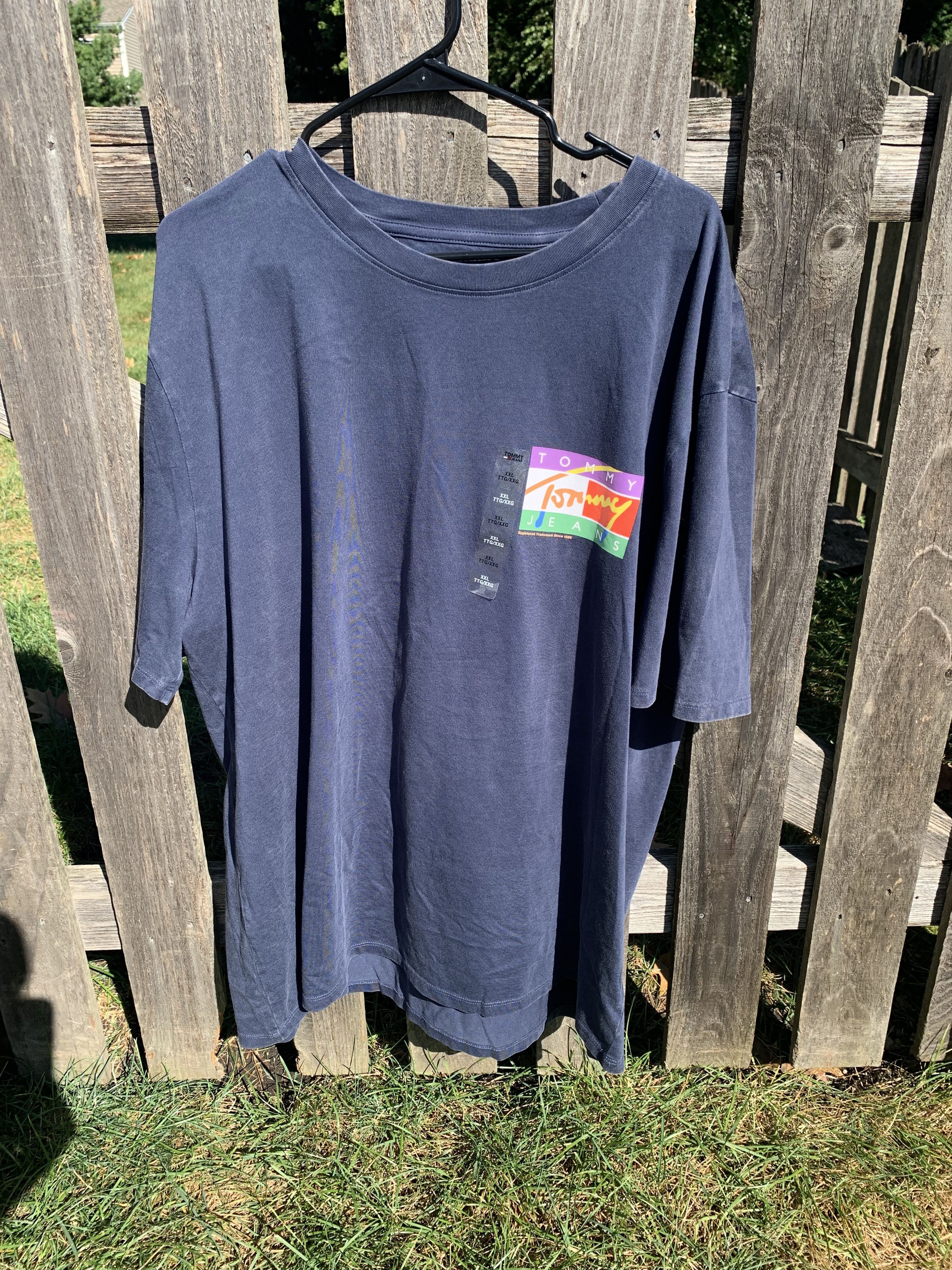 Tommy Hilfiger Tommy Hilfiger Graphic T-Shirt Size US XXL / EU 58 / 5 - 4 Thumbnail