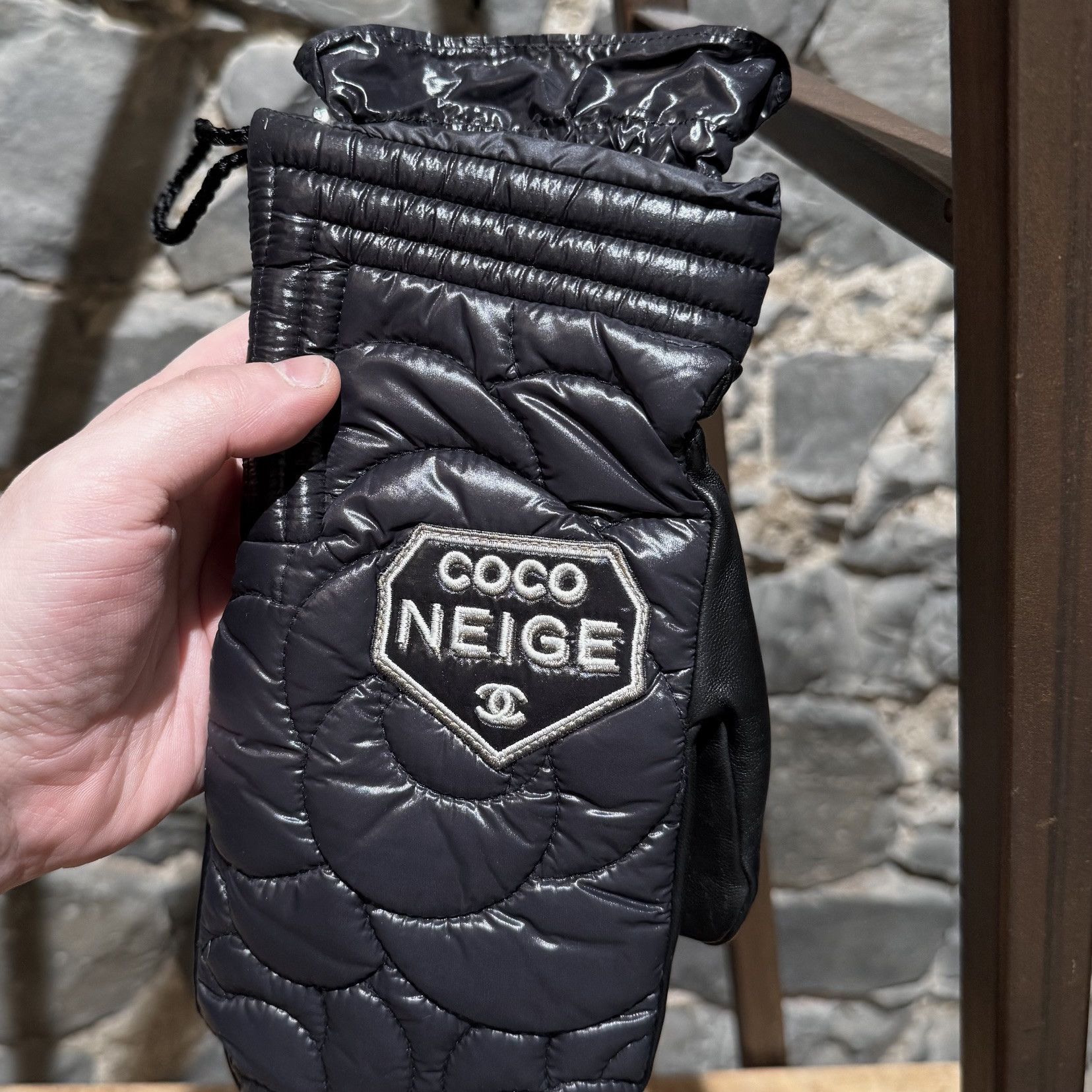 Chanel Chanel 2018 Quilted Coco Neige Mittens - Size 8 Size ONE SIZE - 3 Thumbnail