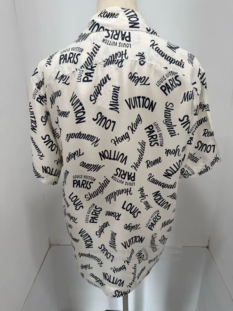 Louis Vuitton Louis Vuitton Bullet screen full of mulberry silk short-sl Size US S / EU 44-46 / 1 - 2 Thumbnail