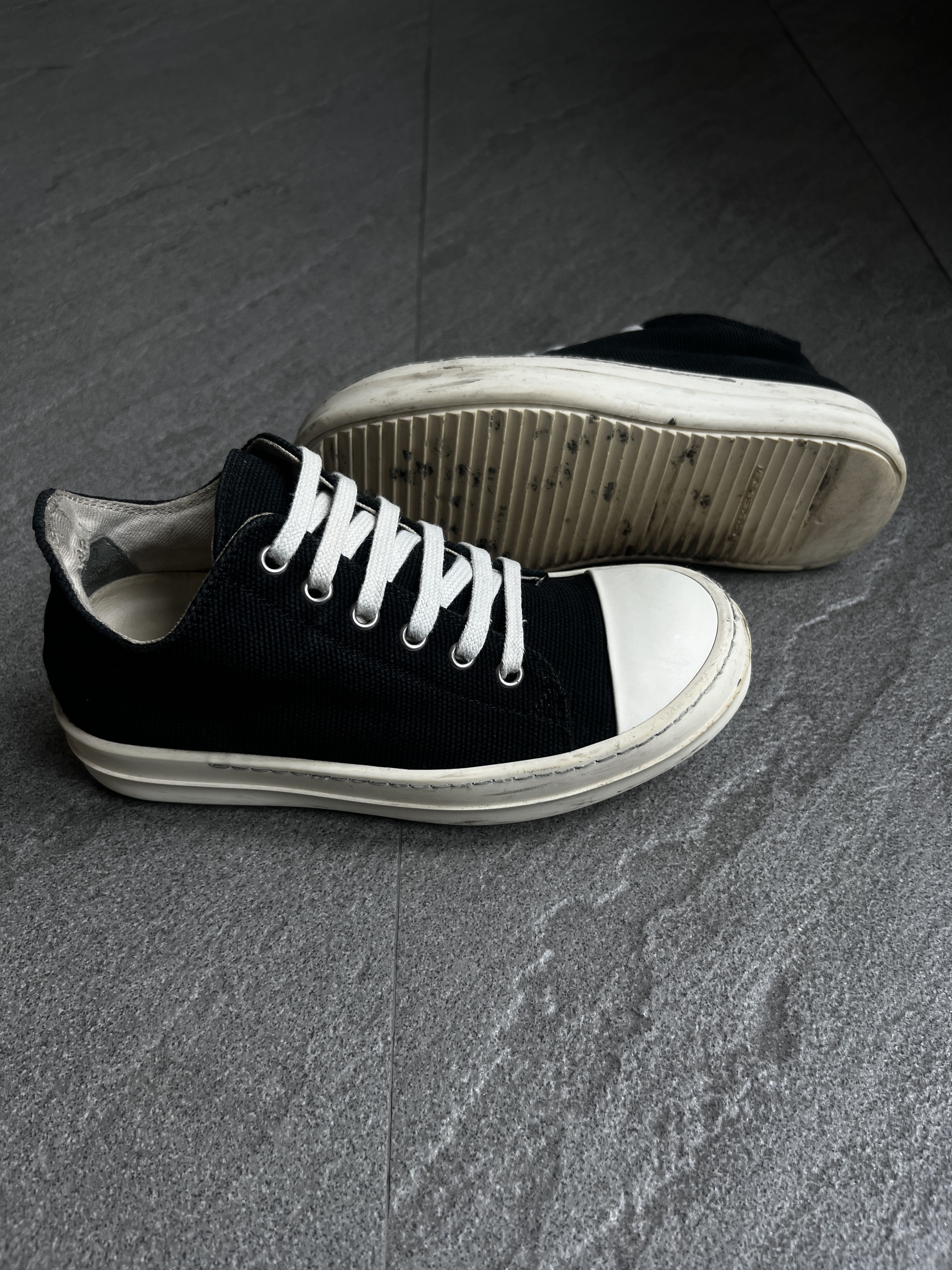 Rick Owens Drkshdw *Smallest Rare* Rick Owens DRKSHDW Canvas Low Sneakers EU35 Size US 5 / IT 35 - 7 Thumbnail