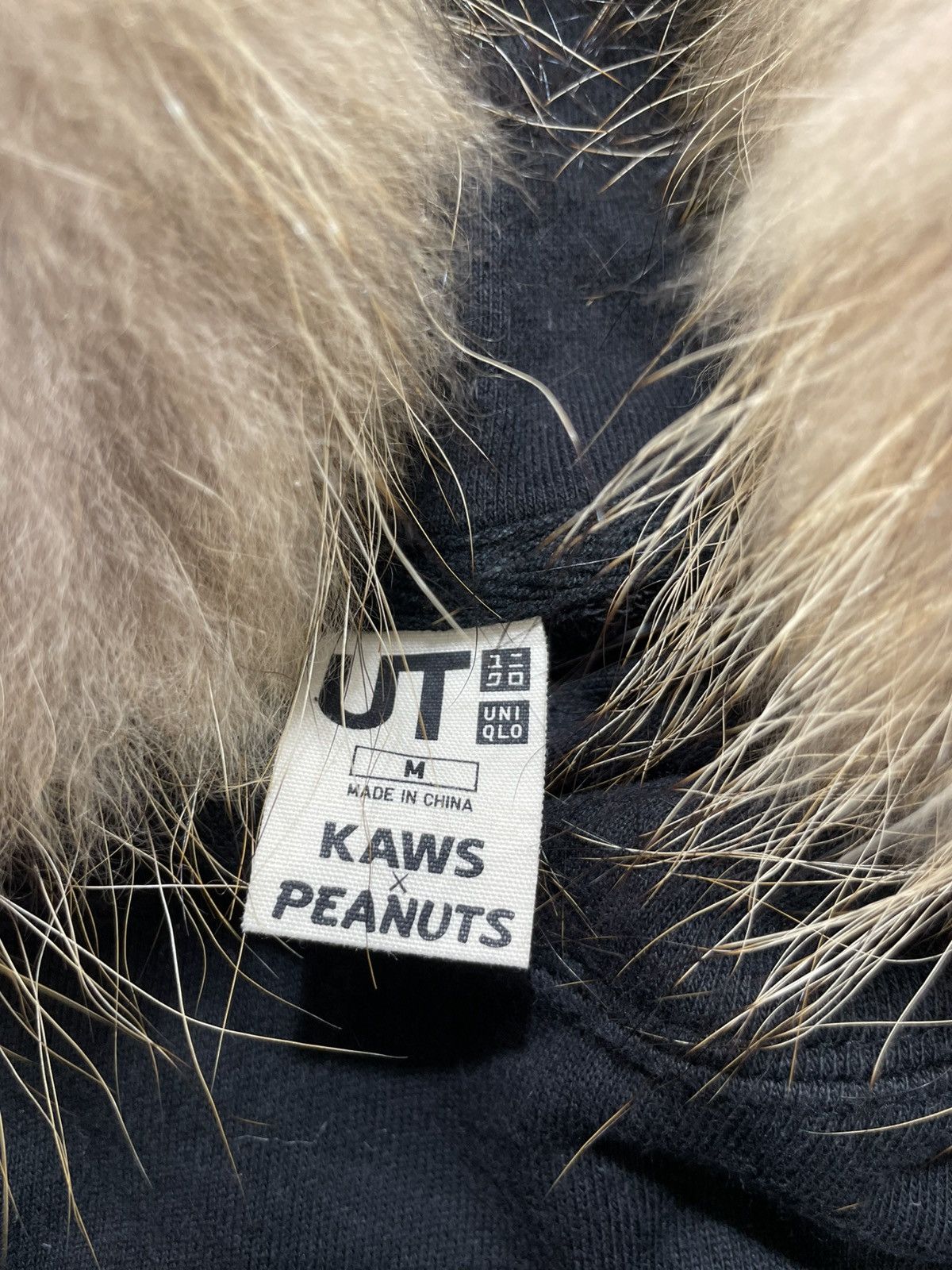 Kaws × Peanuts × Uniqlo 💥 Kaws X Peanuts Fur Hoodie Size US M / EU 48-50 / 2 - 3 Thumbnail