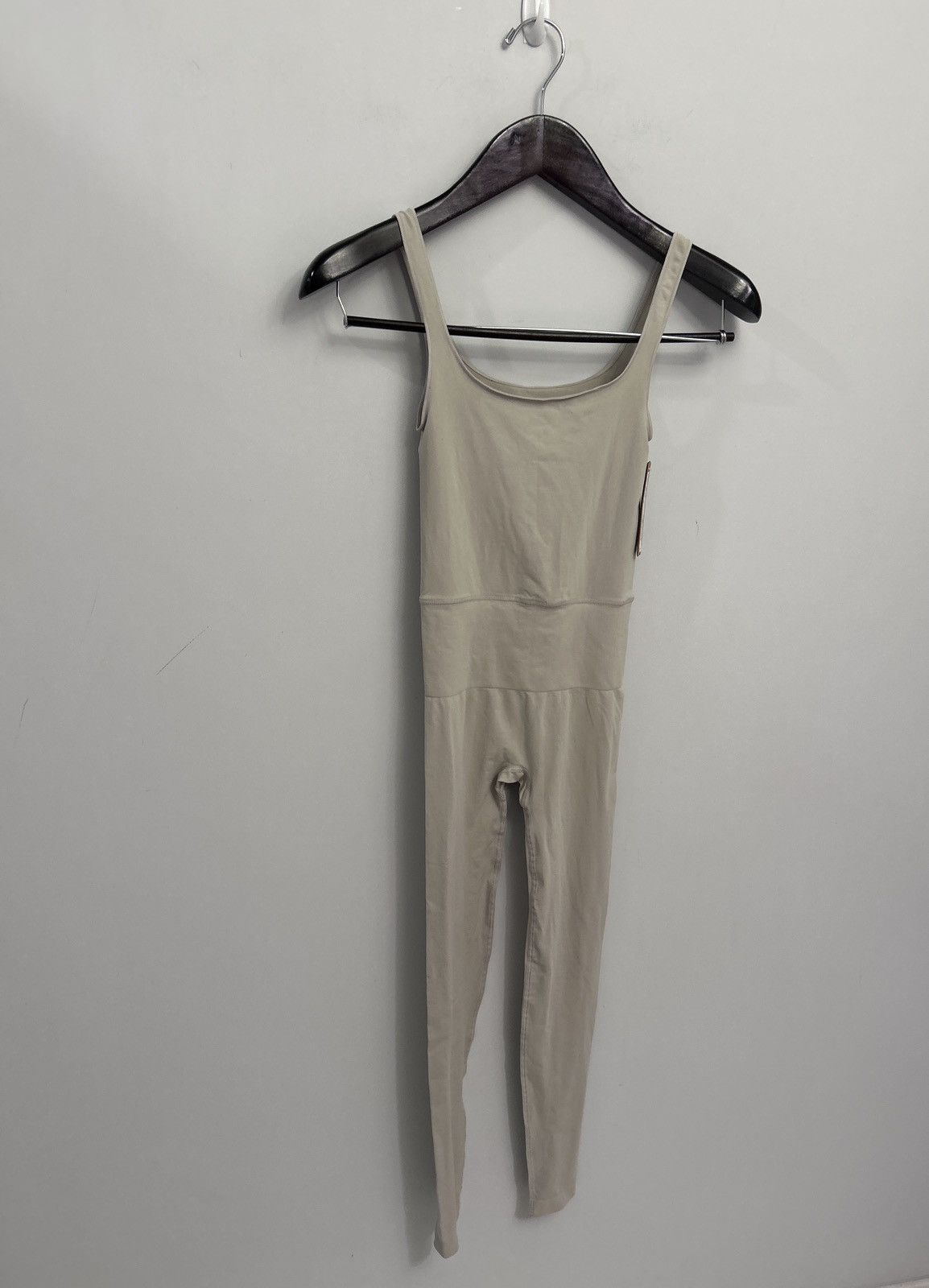 SKIMS Skims Soft Smoothing Seamless Catsuit Stone Small Brand new Size S / US 4 / IT 40 - 8 Thumbnail