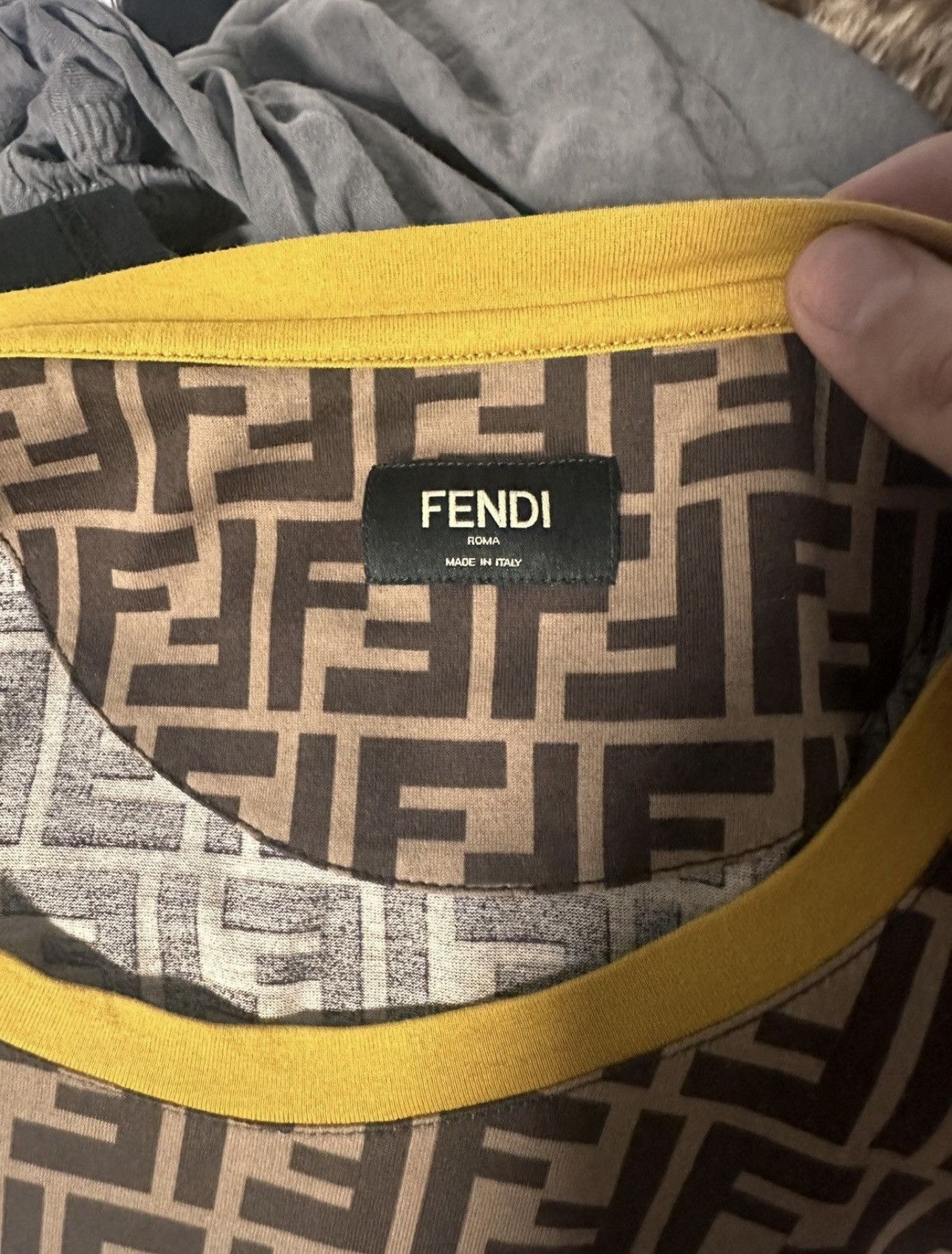 Fendi Fendi Roma t shirt Size US XL / EU 56 / 4 - 6 Thumbnail