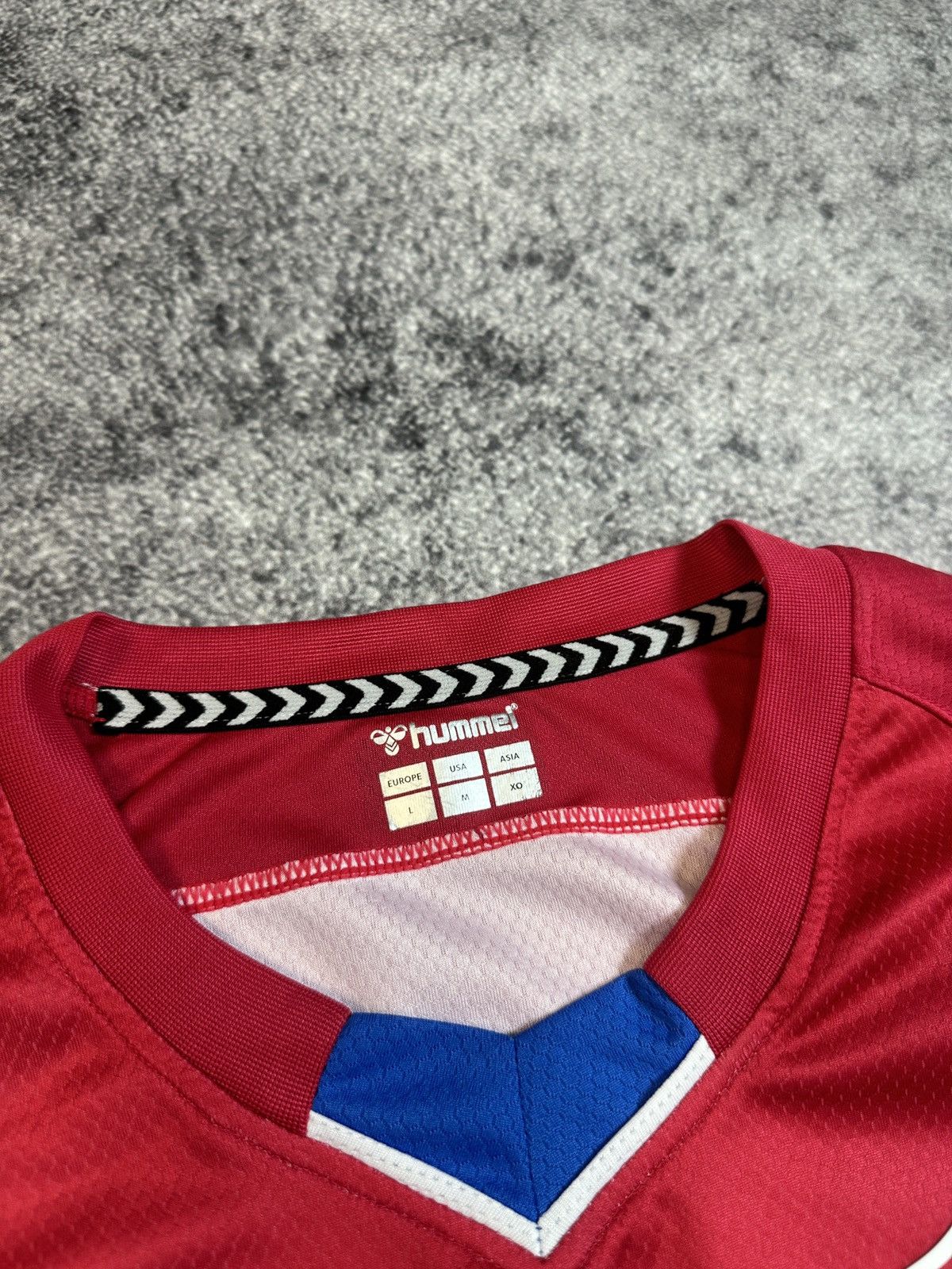 Hummel Hummel Elche Soccer Jersey Streetwear Rare Casual L Spain Size US L / EU 52-54 / 3 - 4 Thumbnail