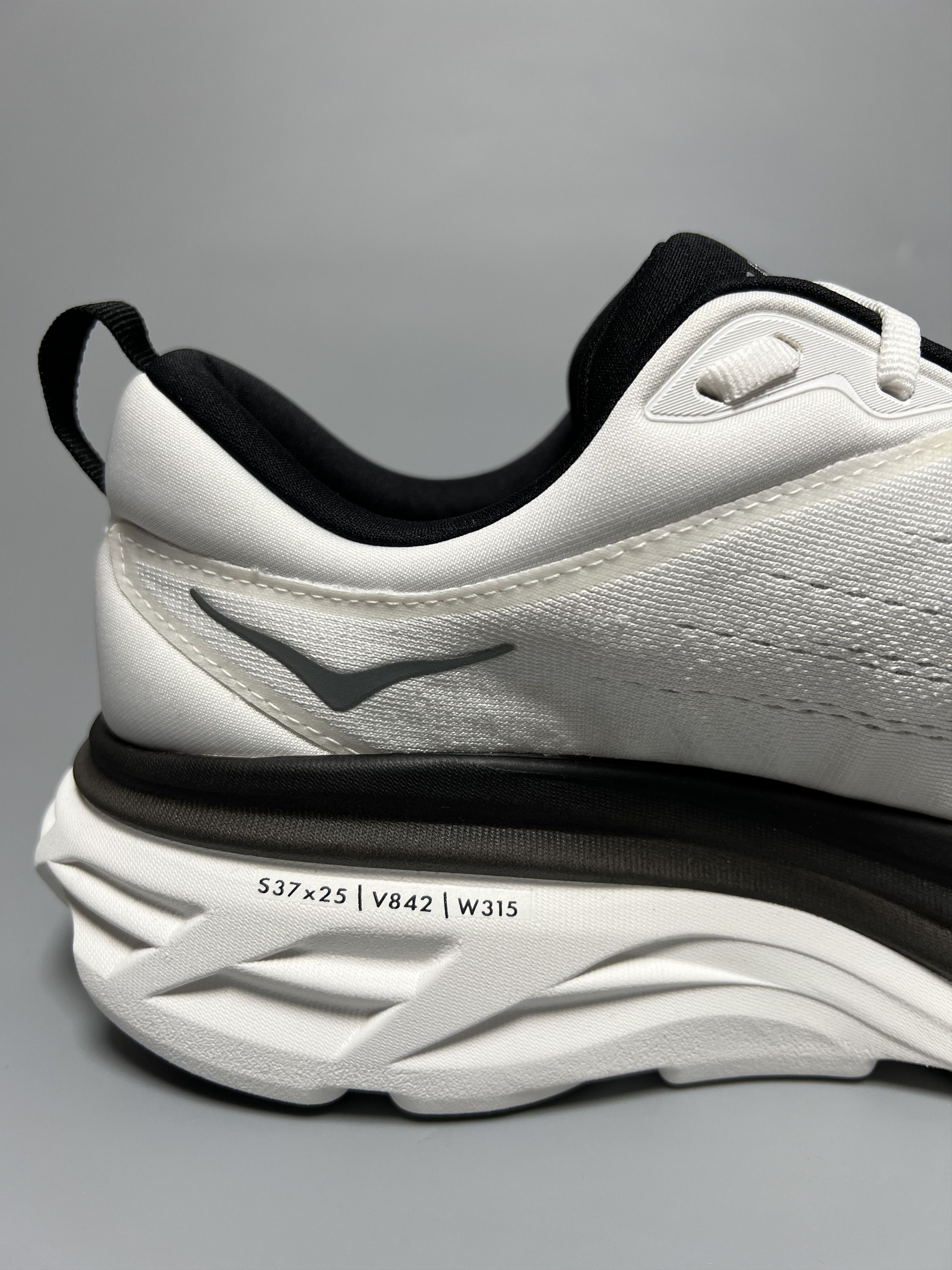 Hoka 11D Hoka One One Bondi 8 Running Shoes 1123202-WBLC Size US 11 / EU 44 - 6 Thumbnail
