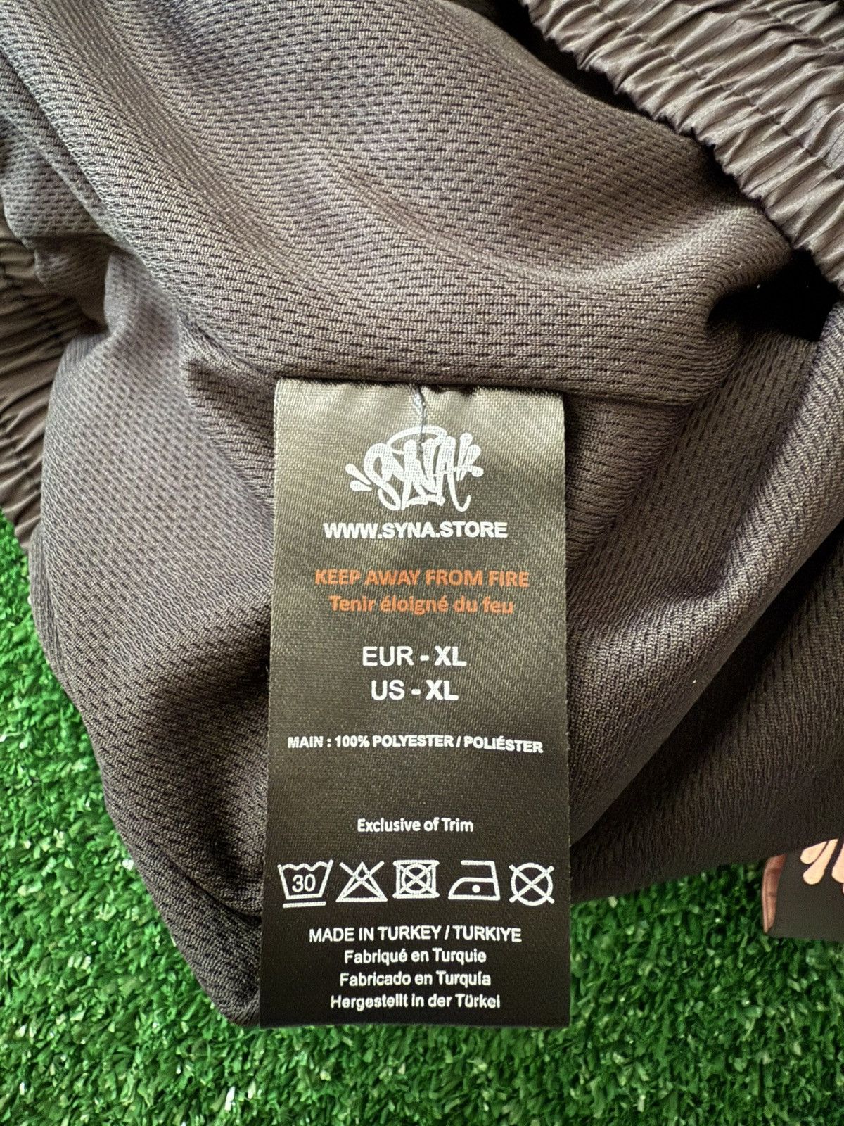 Syna World Syna World Centrall Cee Votex Woven Black Short Size US 40 / EU 56 - 6 Thumbnail
