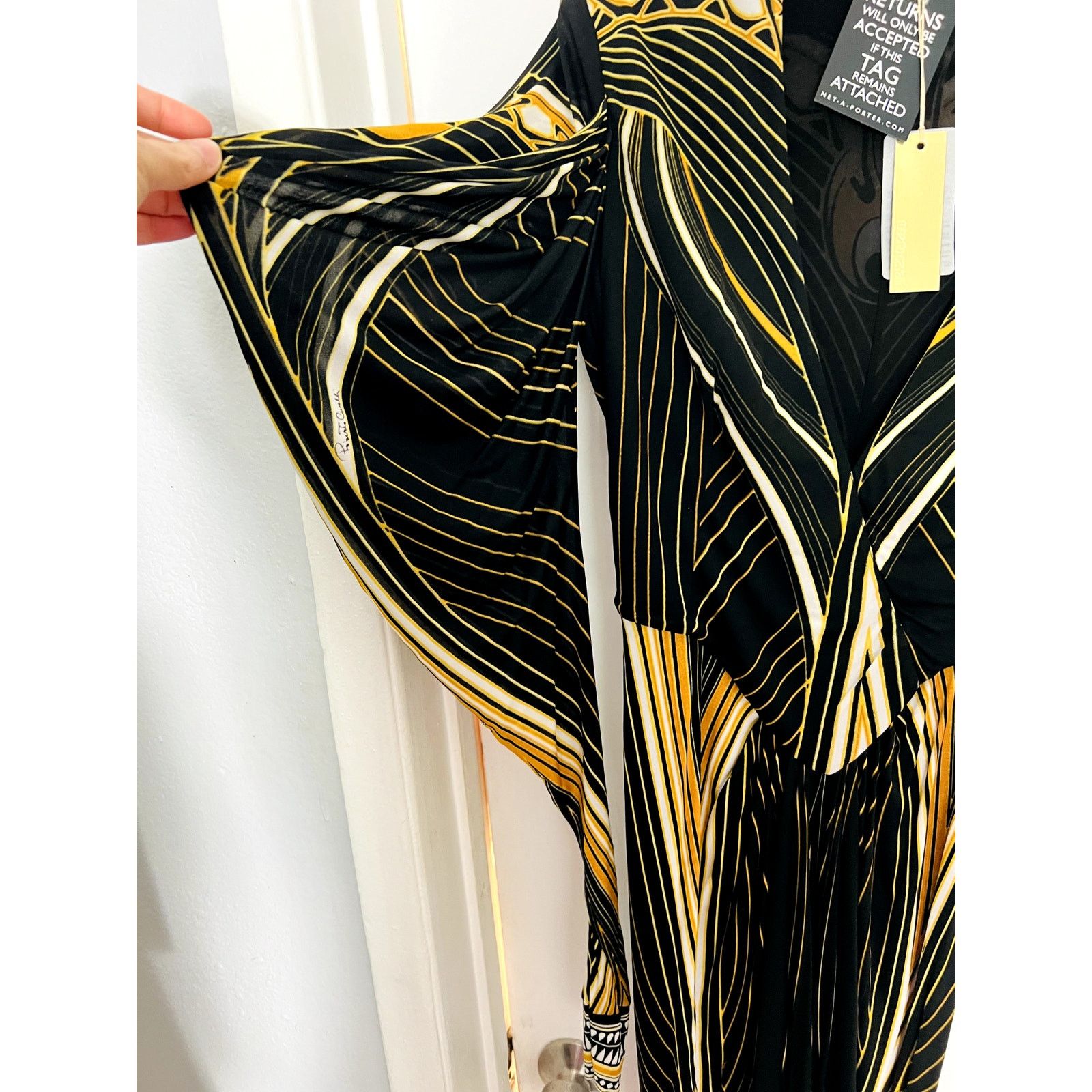 Roberto Cavalli Roberto Cavalli 2007 black gold printed Egyptian dress Sz 40 Size S / US 4 / IT 40 - 7 Thumbnail