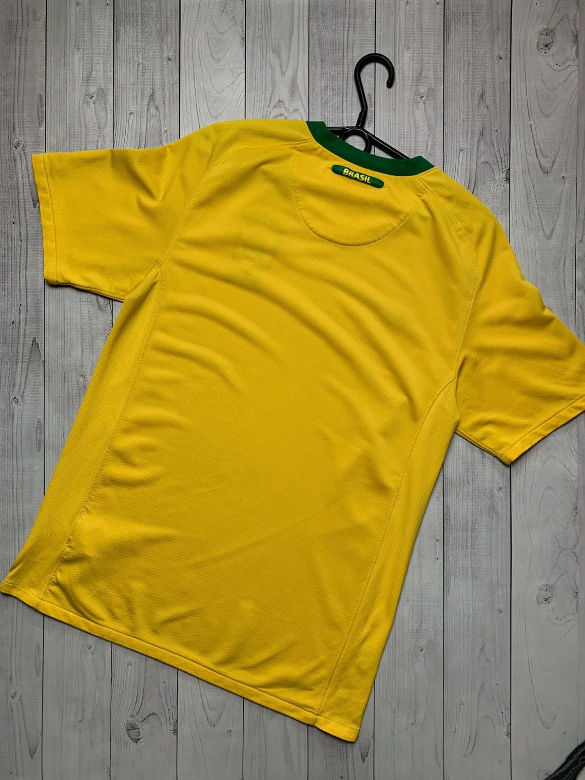 Nike × Vintage Vintage Nike Brasil soccer jersey size S Brazil yellow Size US S / EU 44-46 / 1 - 5 Thumbnail