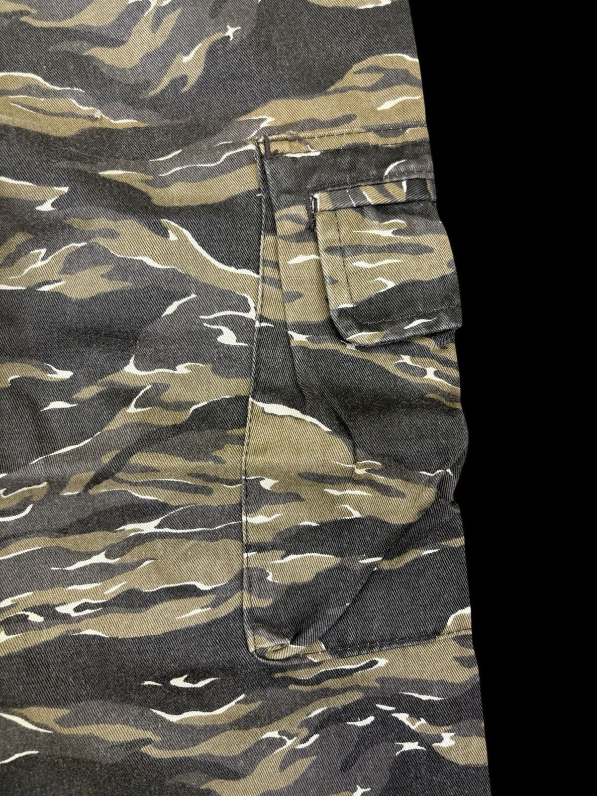 Japanese Brand VANQUISH Japan Multizipper Tactical Cargo Skinny Pant F705 Size US 33 - 17 Thumbnail