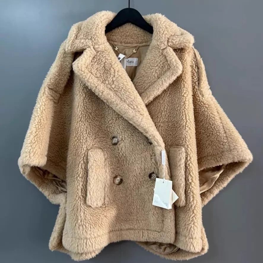 Max Mara MaxMara Women's Oversize Beige Coats S Size S / US 4 / IT 40 - 1 Thumbnail