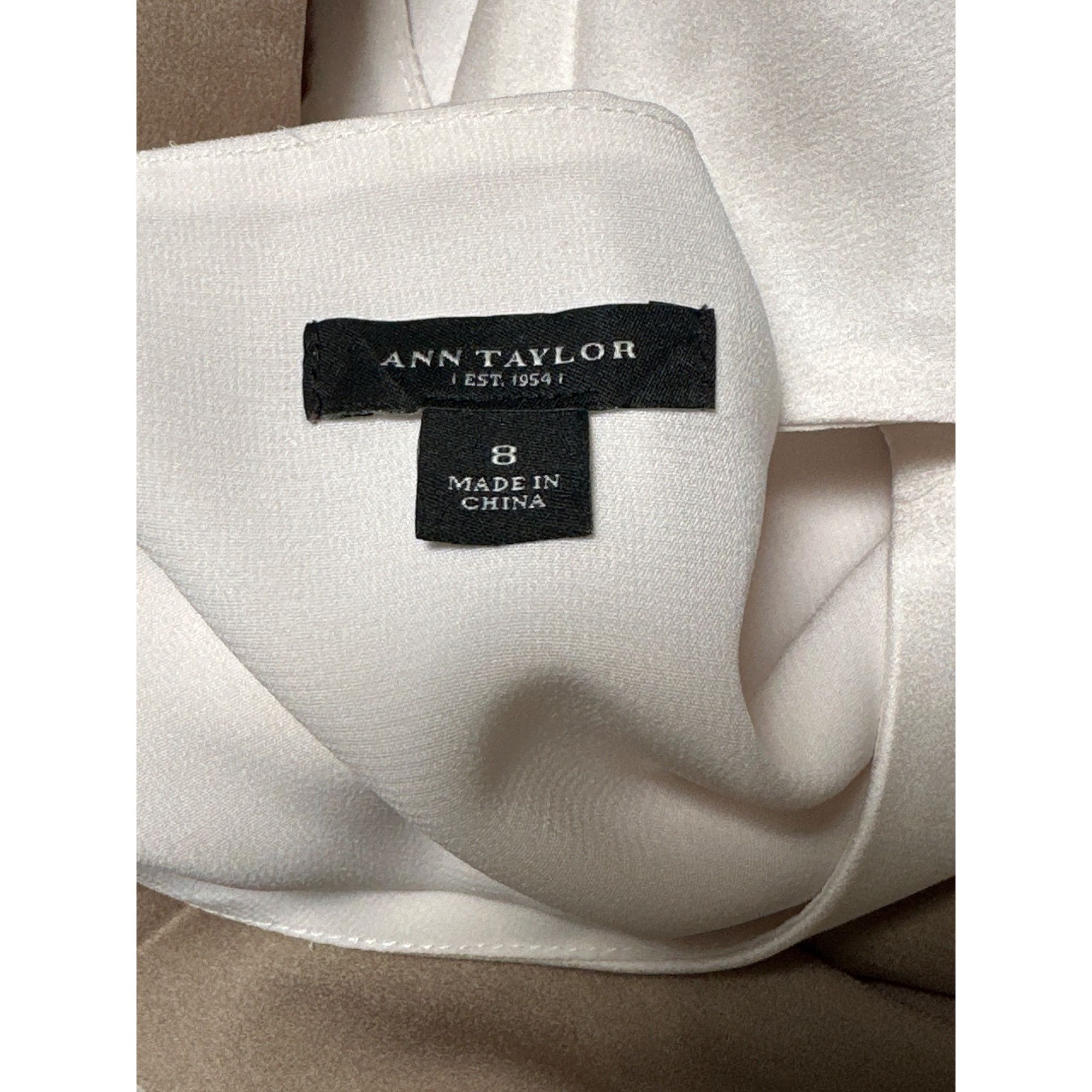 Ann Taylor Ann Taylor Size 8 White Beige Draped Asymmetric Blouse Side Size M / US 6-8 / IT 42-44 - 10 Thumbnail