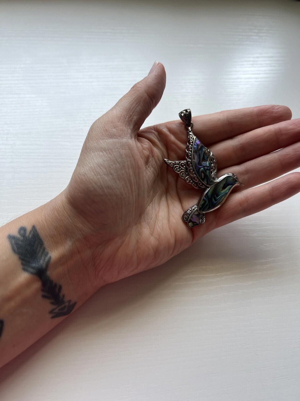 Designer VTG Sterling Abalone Paua Shell Hummingbird Necklace Pendant Size ONE SIZE - 5 Thumbnail