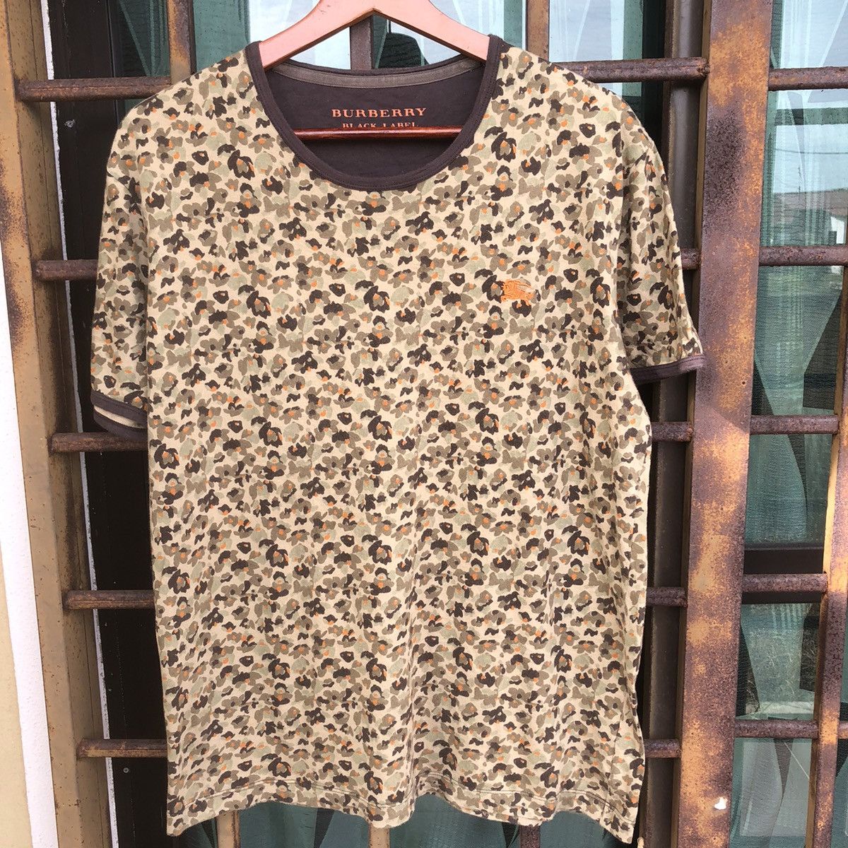 Black Label × Burberry Burberry Black Label Camo Shirt Size US L / EU 52-54 / 3 - 1 Thumbnail