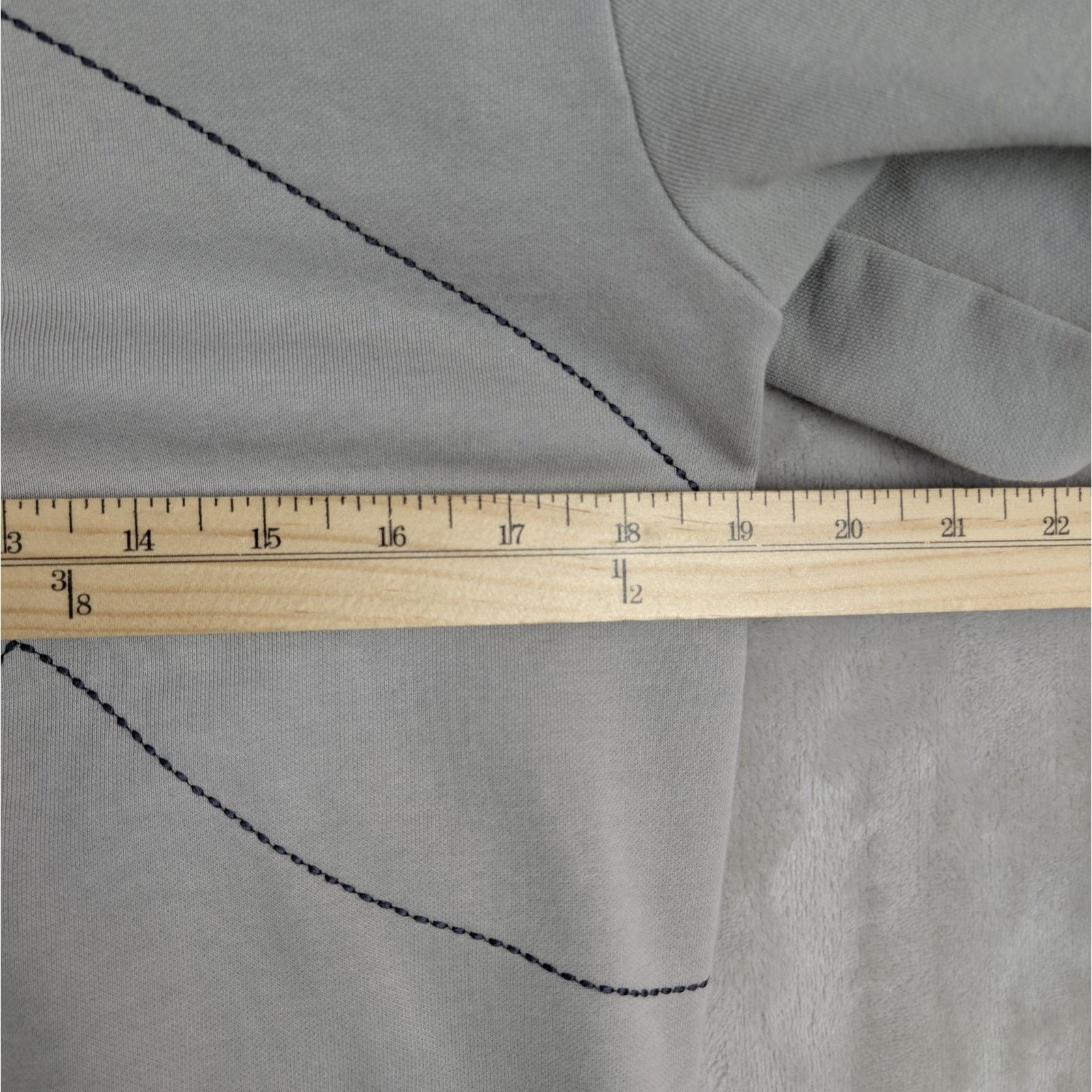 Puma Puma Sweatshirt Y2K Sweatshirt Gray Stitched *flaw* Size US S / EU 44-46 / 1 - 8 Thumbnail