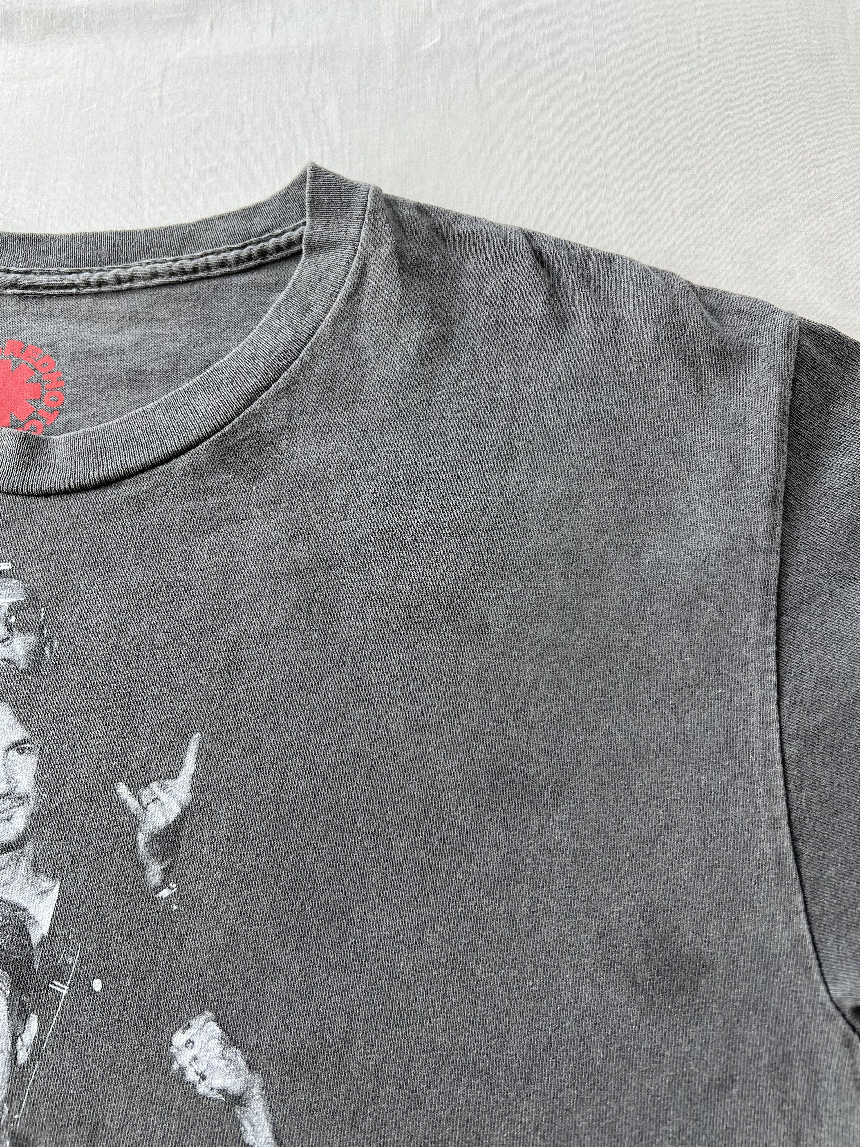 Band Tees Red Hot Chili Peppers Unlimited Love World Tour 2023 T-shirt Size US M / EU 48-50 / 2 - 12 Thumbnail