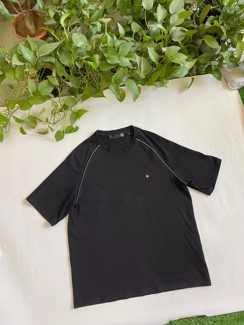 Givenchy Givenchy Short-sleeve, old version, clothing Size US L / EU 52-54 / 3 - 1 Thumbnail